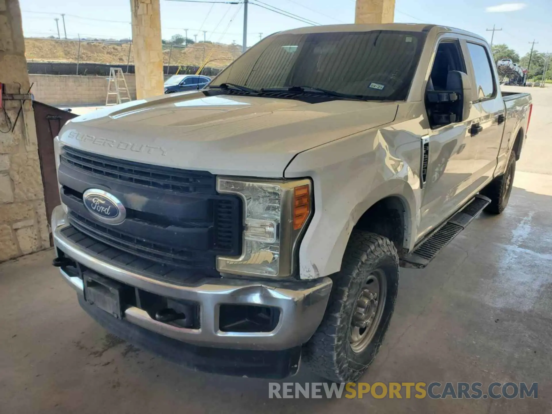 27 Photograph of a damaged car 1FT7W2B60KED86533 FORD F-250 2019