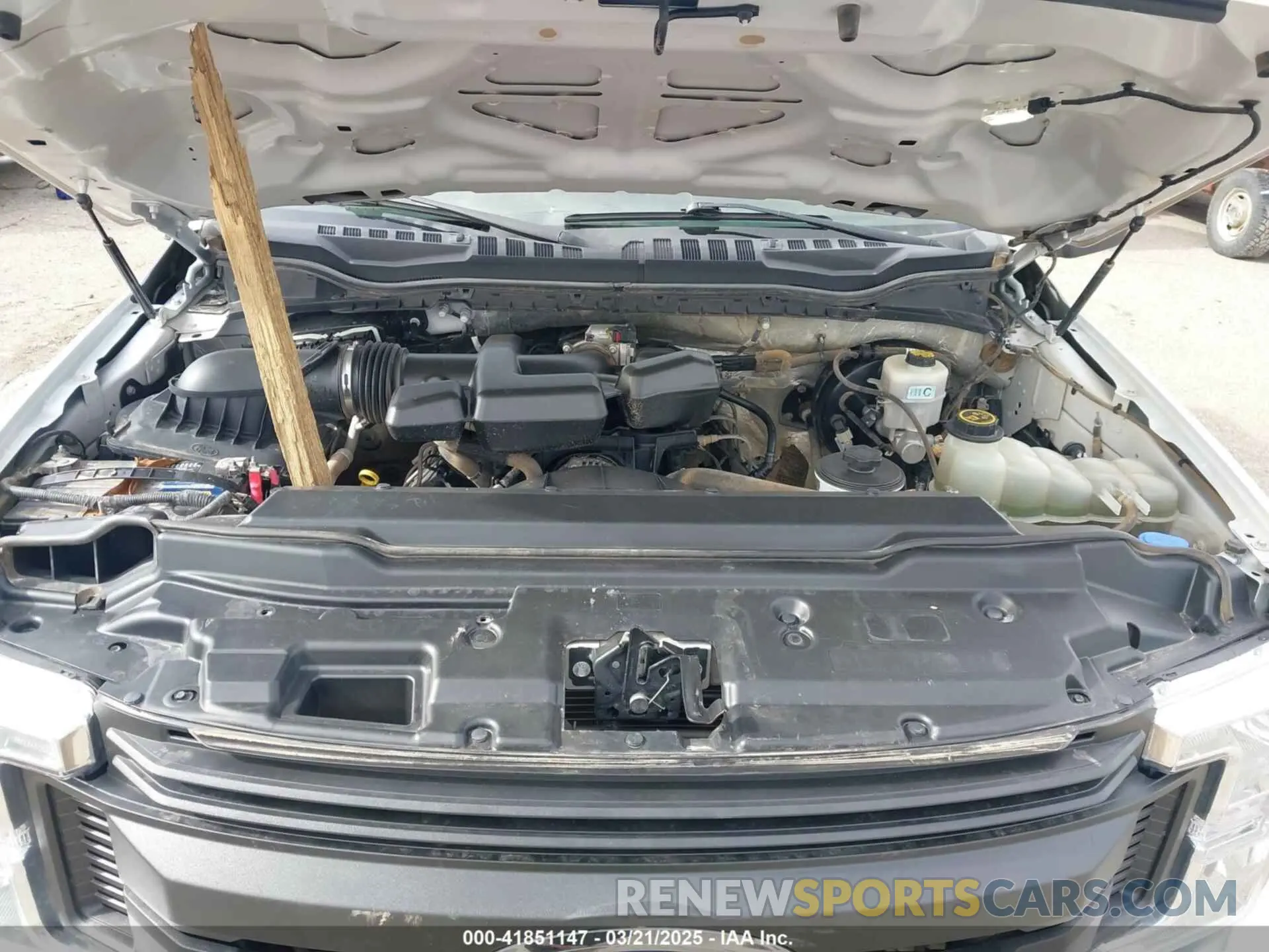 10 Photograph of a damaged car 1FT7W2B60KEF78955 FORD F-250 2019