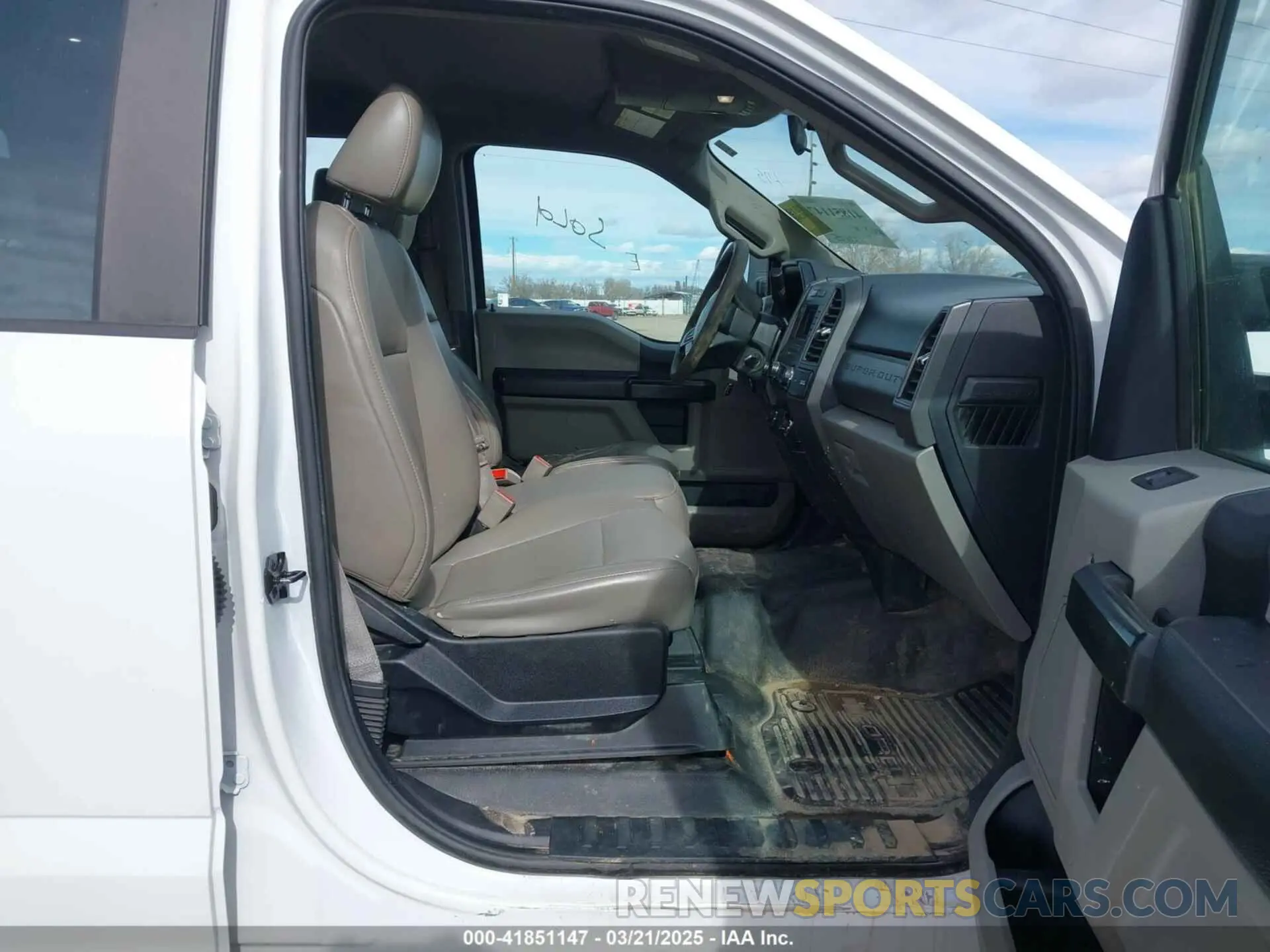 5 Photograph of a damaged car 1FT7W2B60KEF78955 FORD F-250 2019
