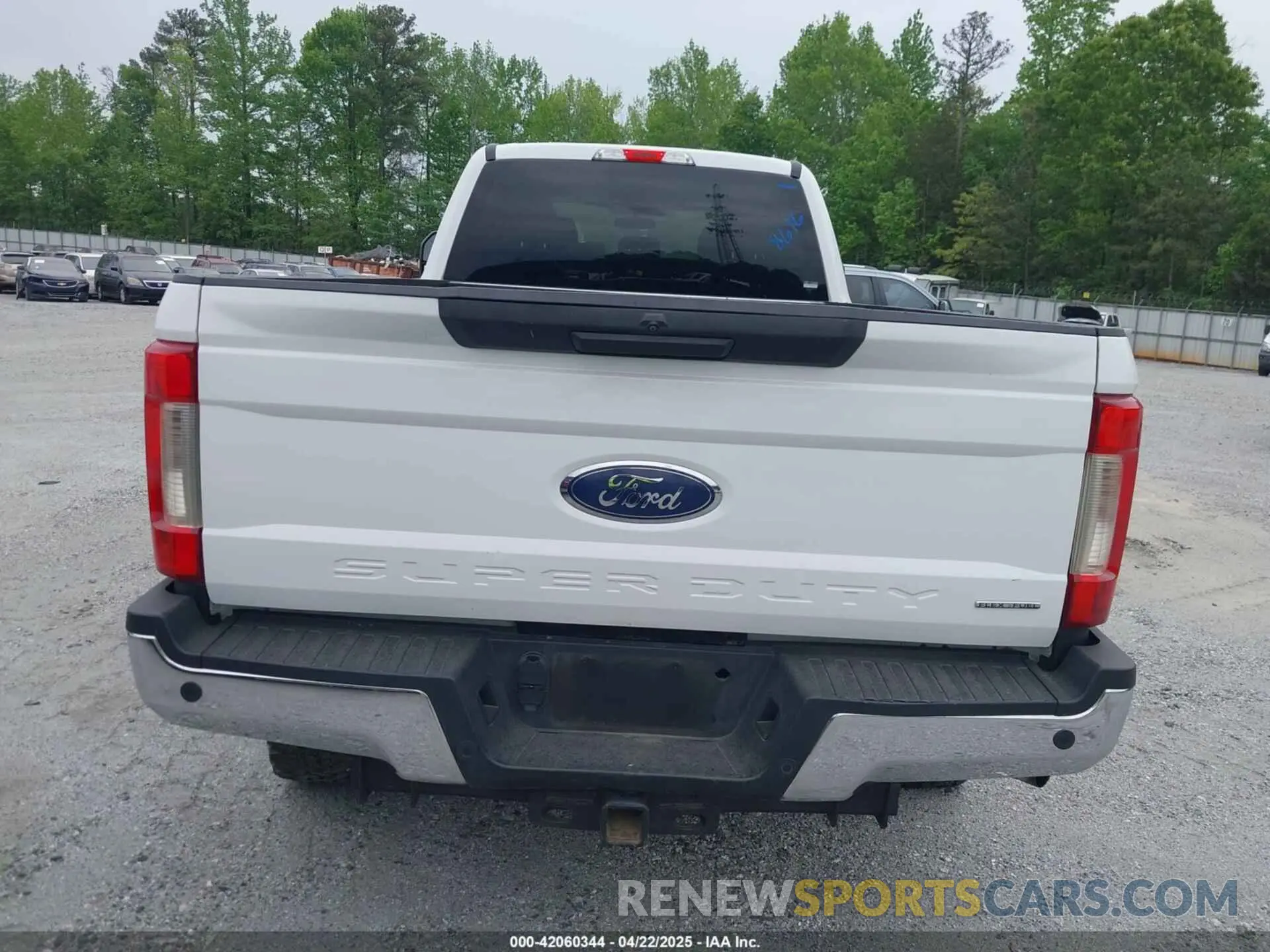 16 Photograph of a damaged car 1FT7W2B60KEG48616 FORD F-250 2019