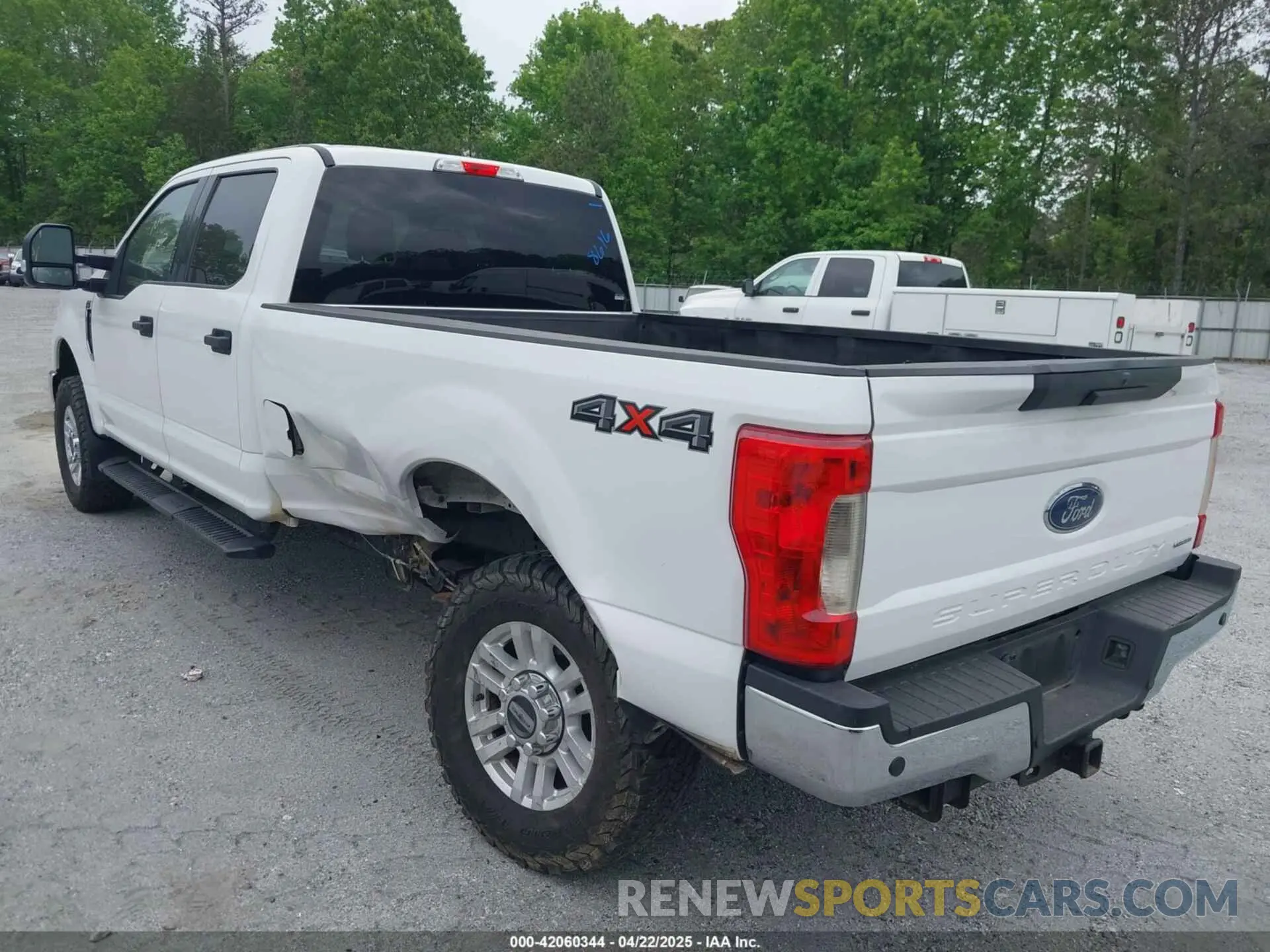 3 Photograph of a damaged car 1FT7W2B60KEG48616 FORD F-250 2019