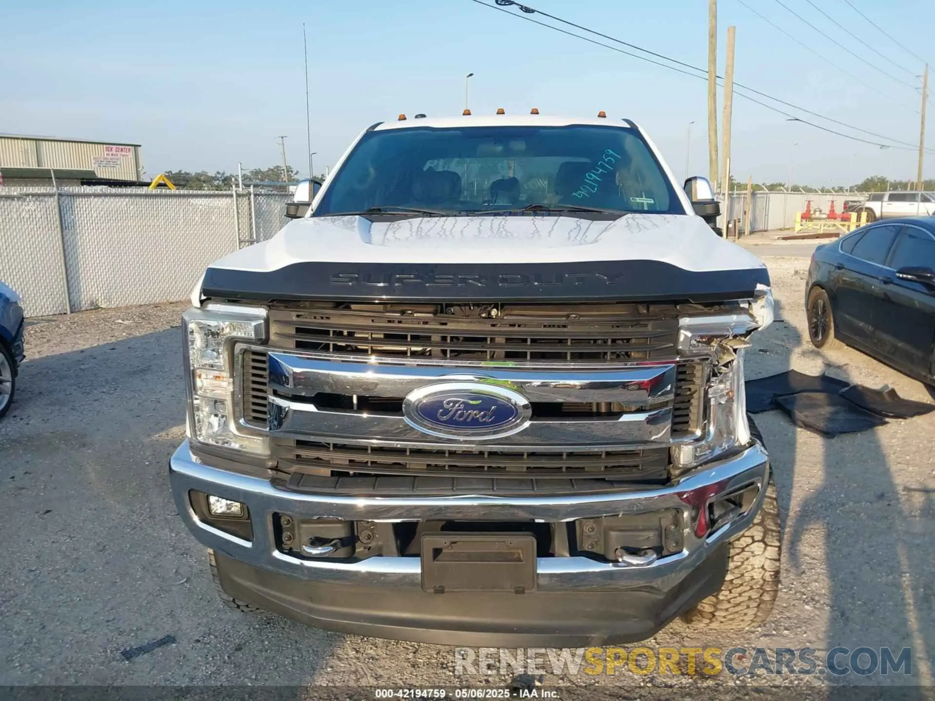 12 Фотография поврежденного автомобиля 1FT7W2B60KEG82426 FORD F-250 2019