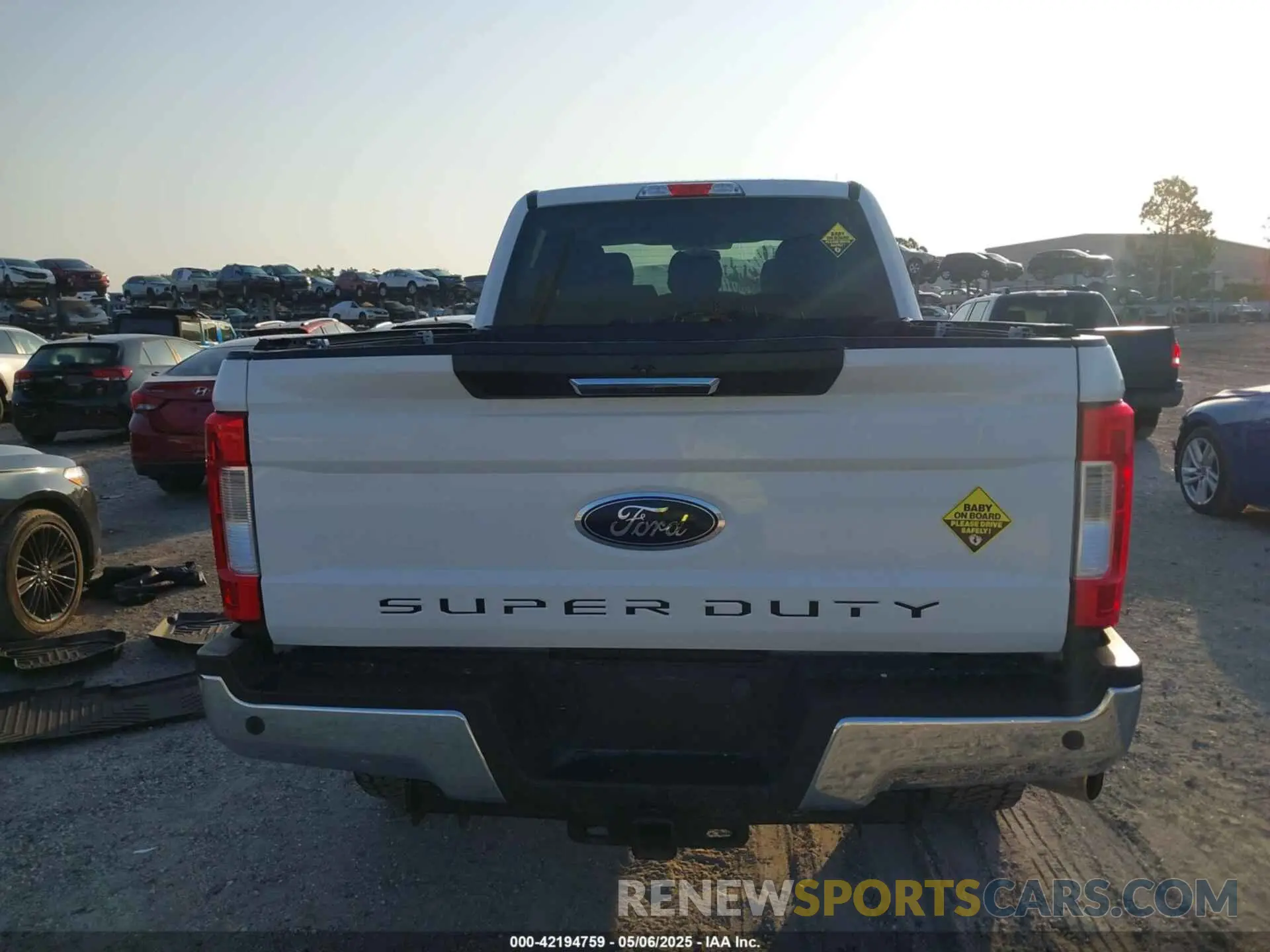 16 Фотография поврежденного автомобиля 1FT7W2B60KEG82426 FORD F-250 2019