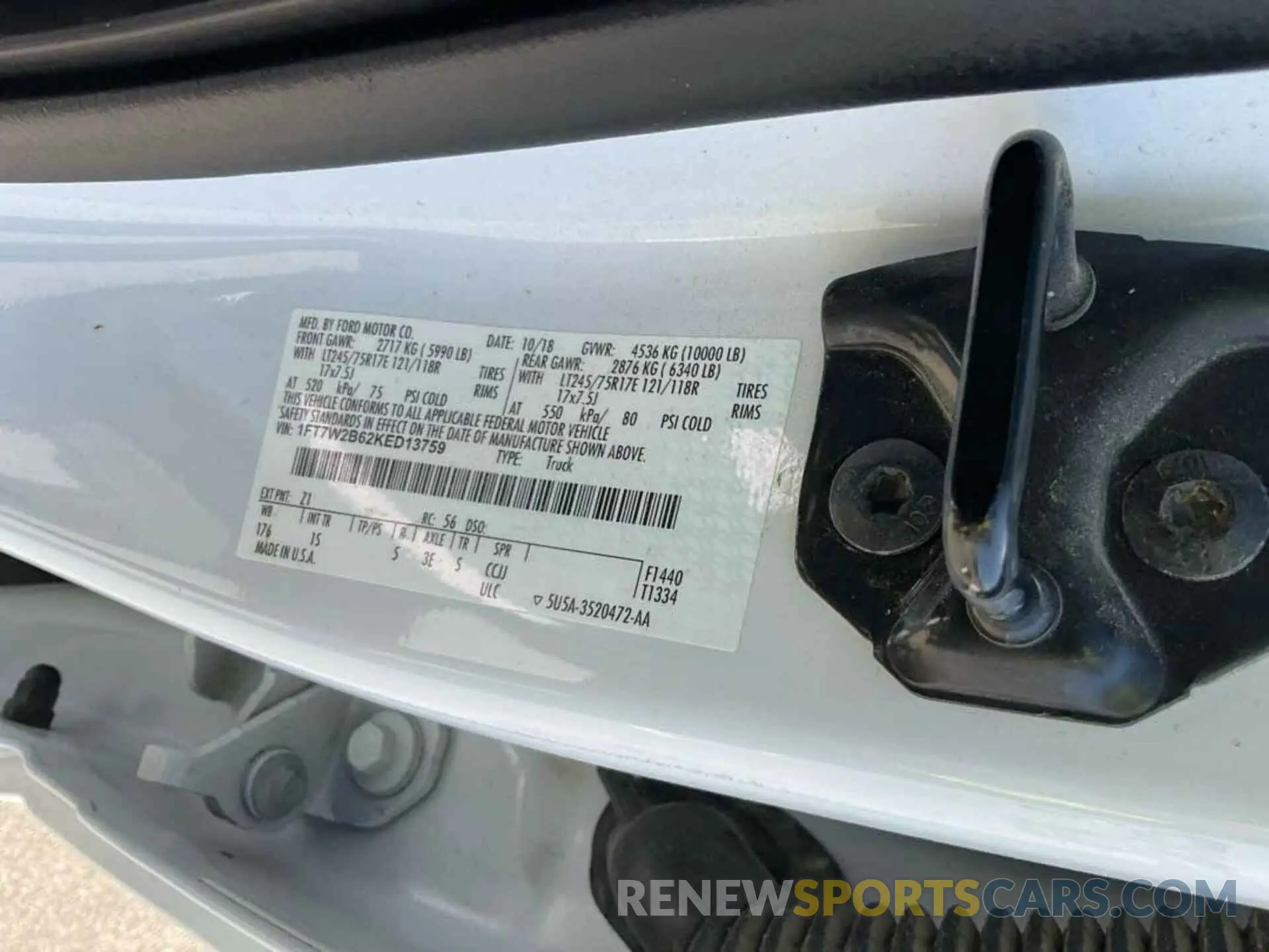 13 Фотография поврежденного автомобиля 1FT7W2B62KED13759 FORD F-250 2019