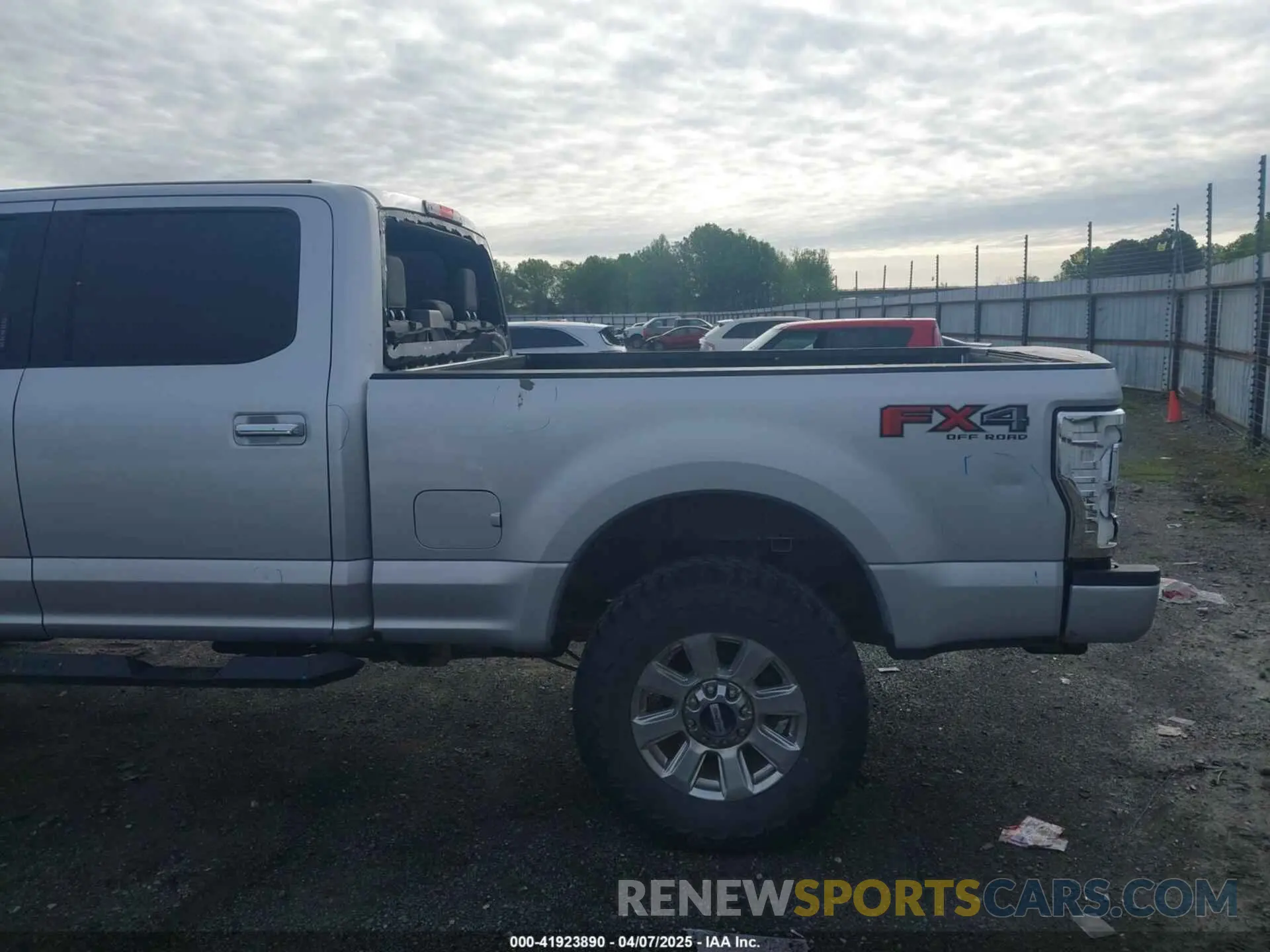 18 Фотография поврежденного автомобиля 1FT7W2B62KED22851 FORD F-250 2019