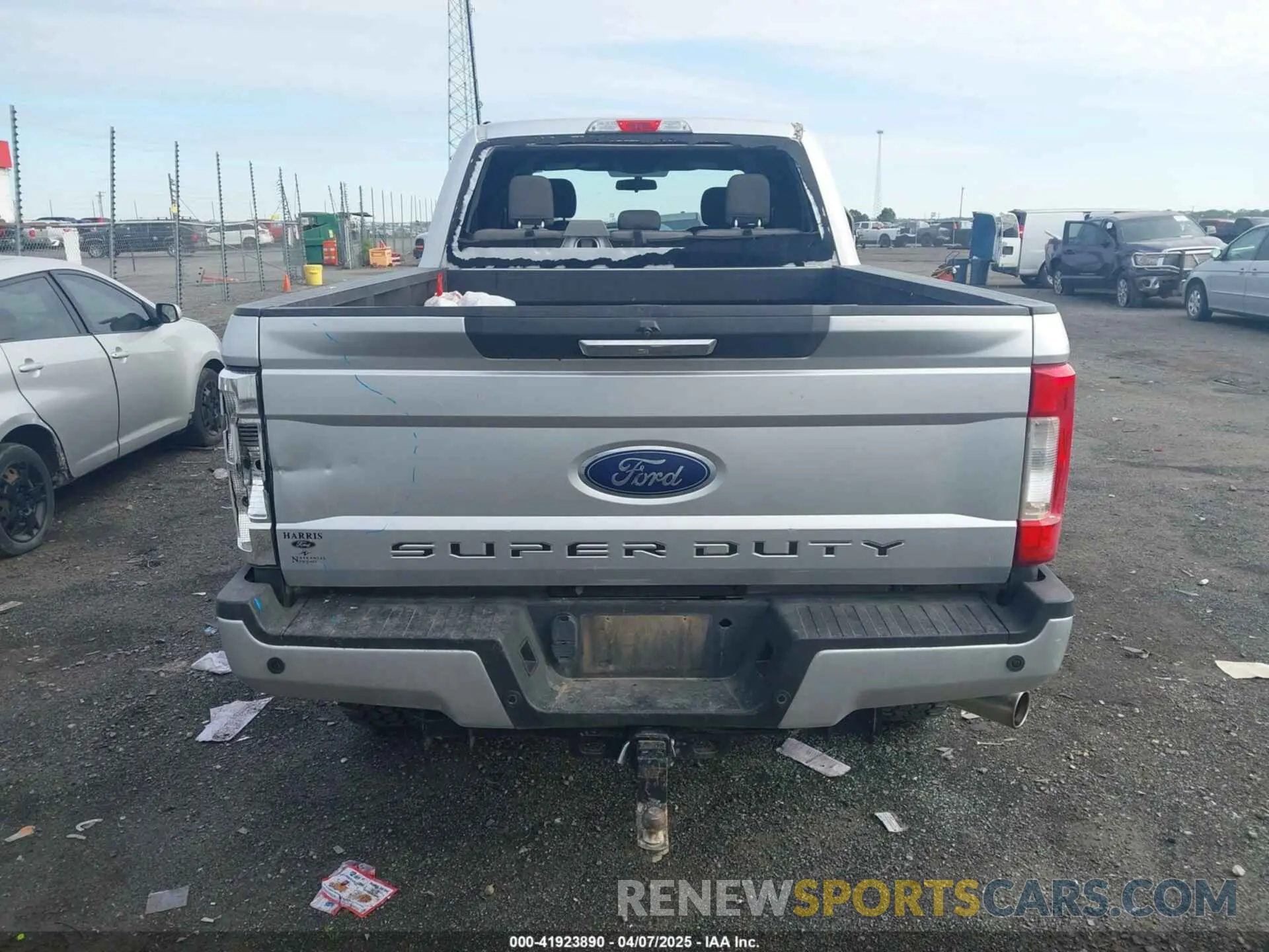 19 Фотография поврежденного автомобиля 1FT7W2B62KED22851 FORD F-250 2019