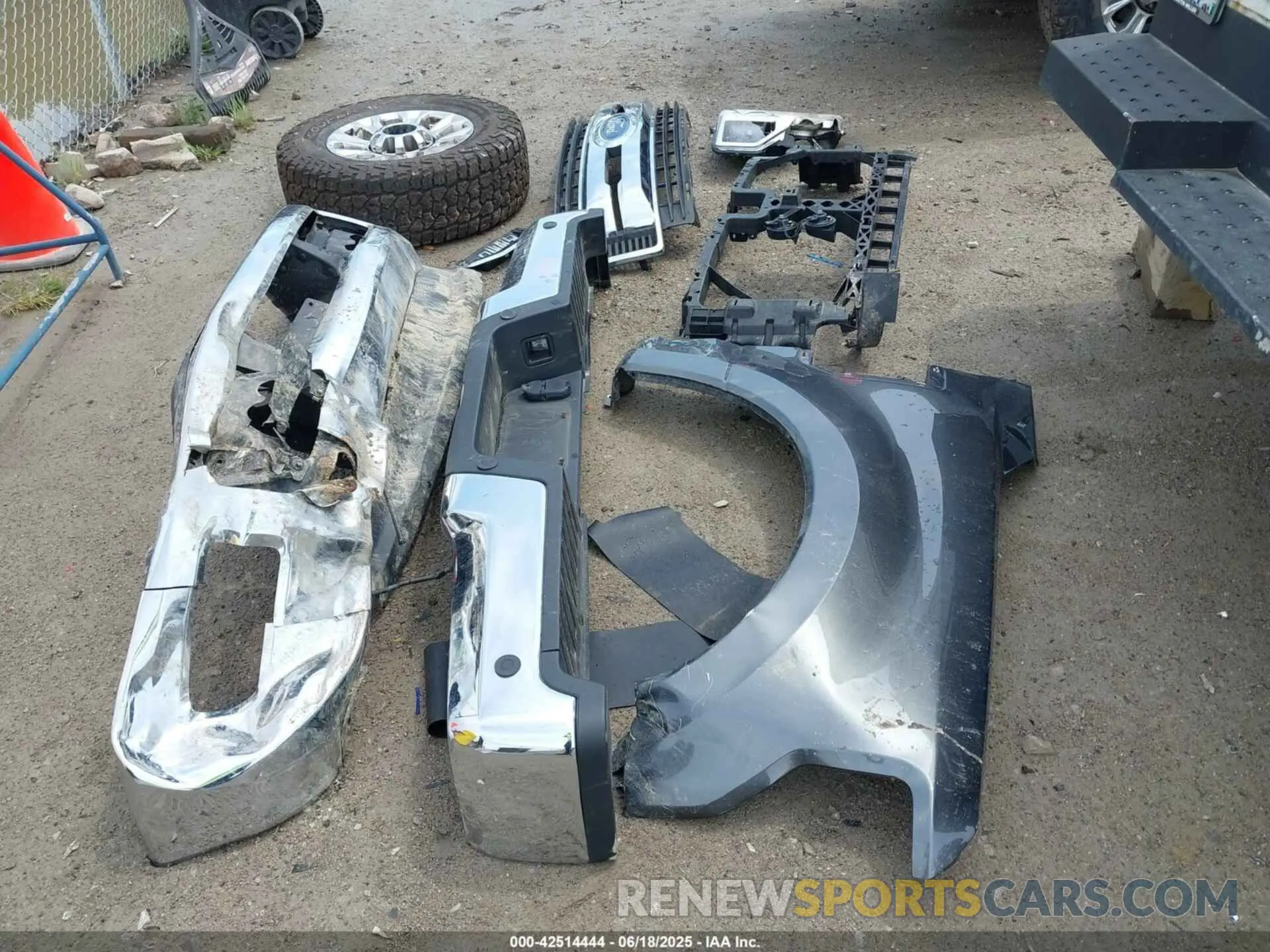 20 Photograph of a damaged car 1FT7W2B62KEG36595 FORD F-250 2019