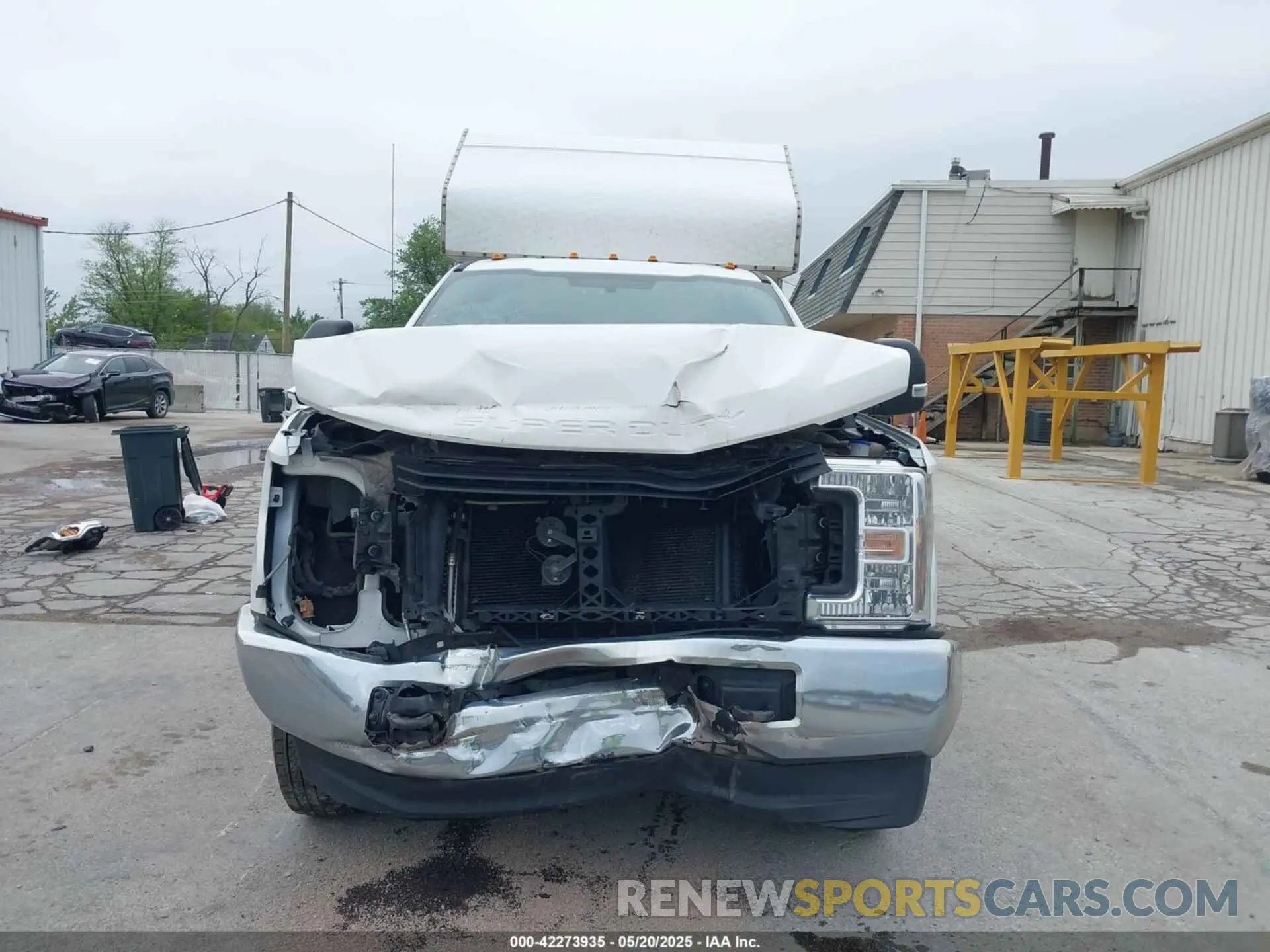13 Photograph of a damaged car 1FT7W2B63KEG56242 FORD F-250 2019
