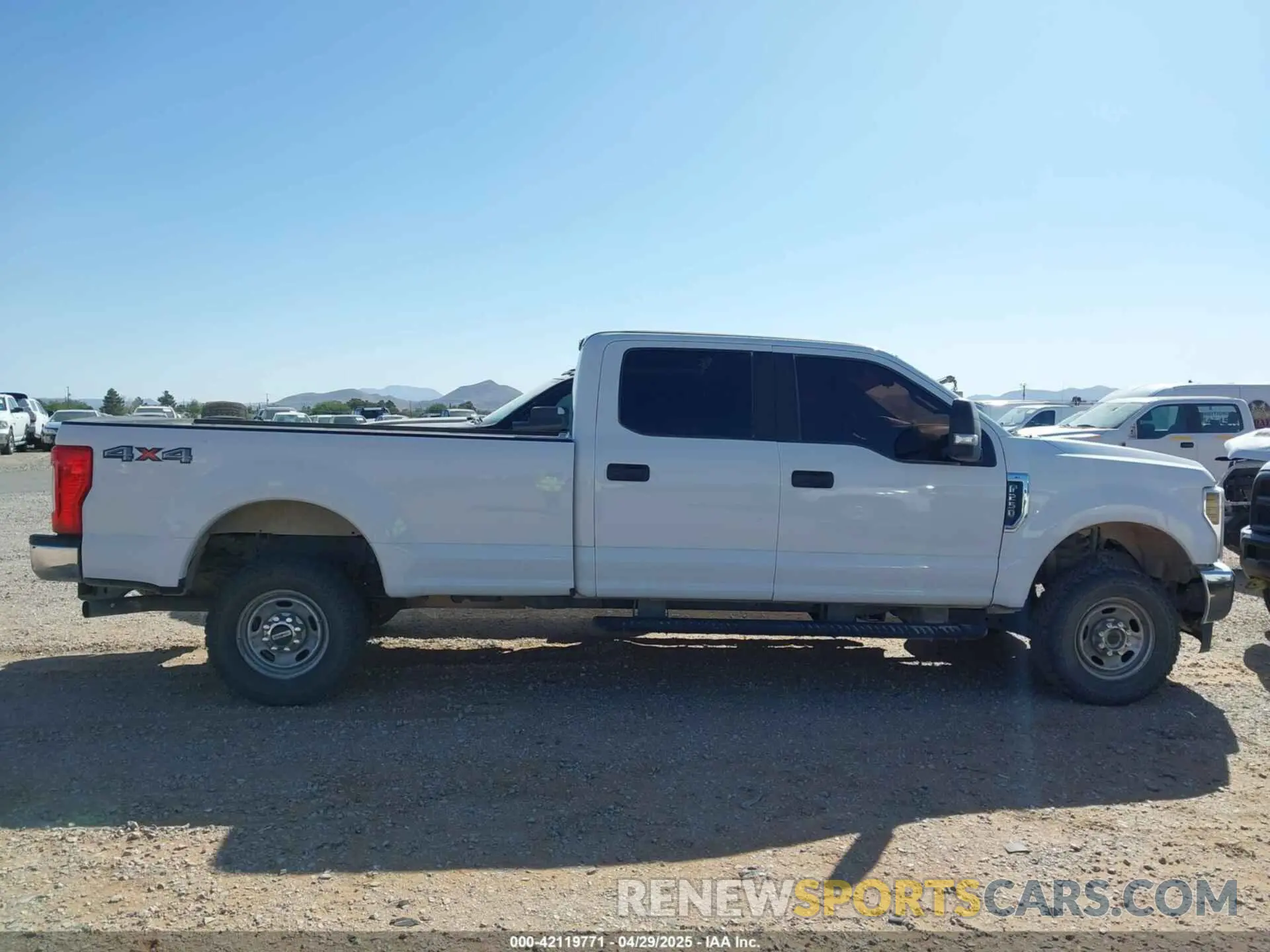 13 Фотография поврежденного автомобиля 1FT7W2B63KEG78824 FORD F-250 2019
