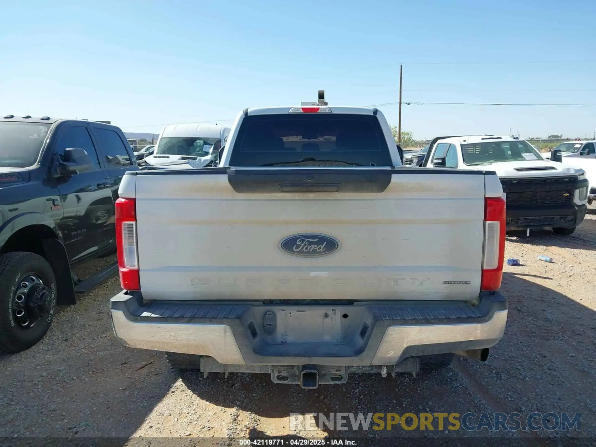 16 Фотография поврежденного автомобиля 1FT7W2B63KEG78824 FORD F-250 2019
