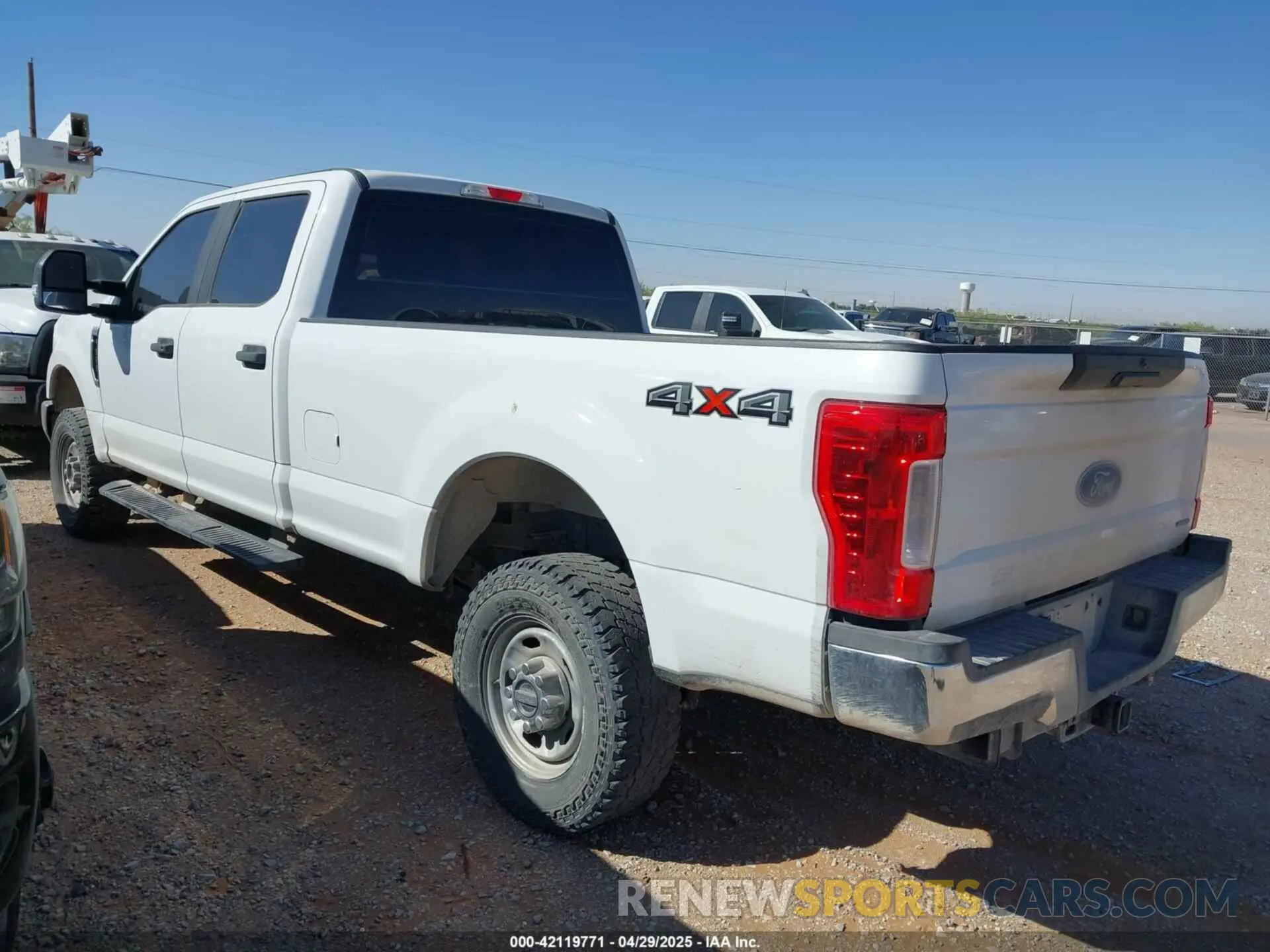 3 Фотография поврежденного автомобиля 1FT7W2B63KEG78824 FORD F-250 2019