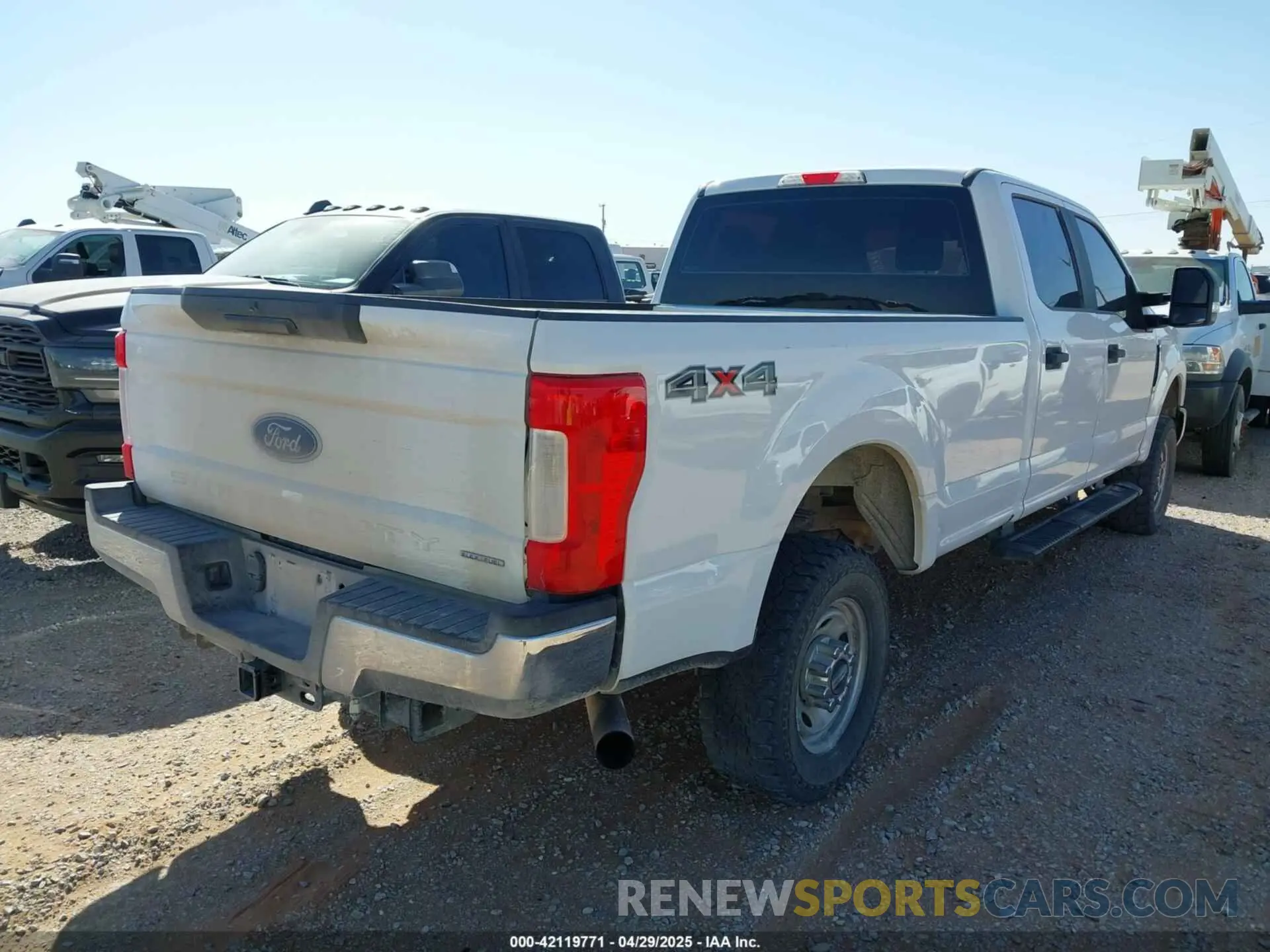 4 Фотография поврежденного автомобиля 1FT7W2B63KEG78824 FORD F-250 2019