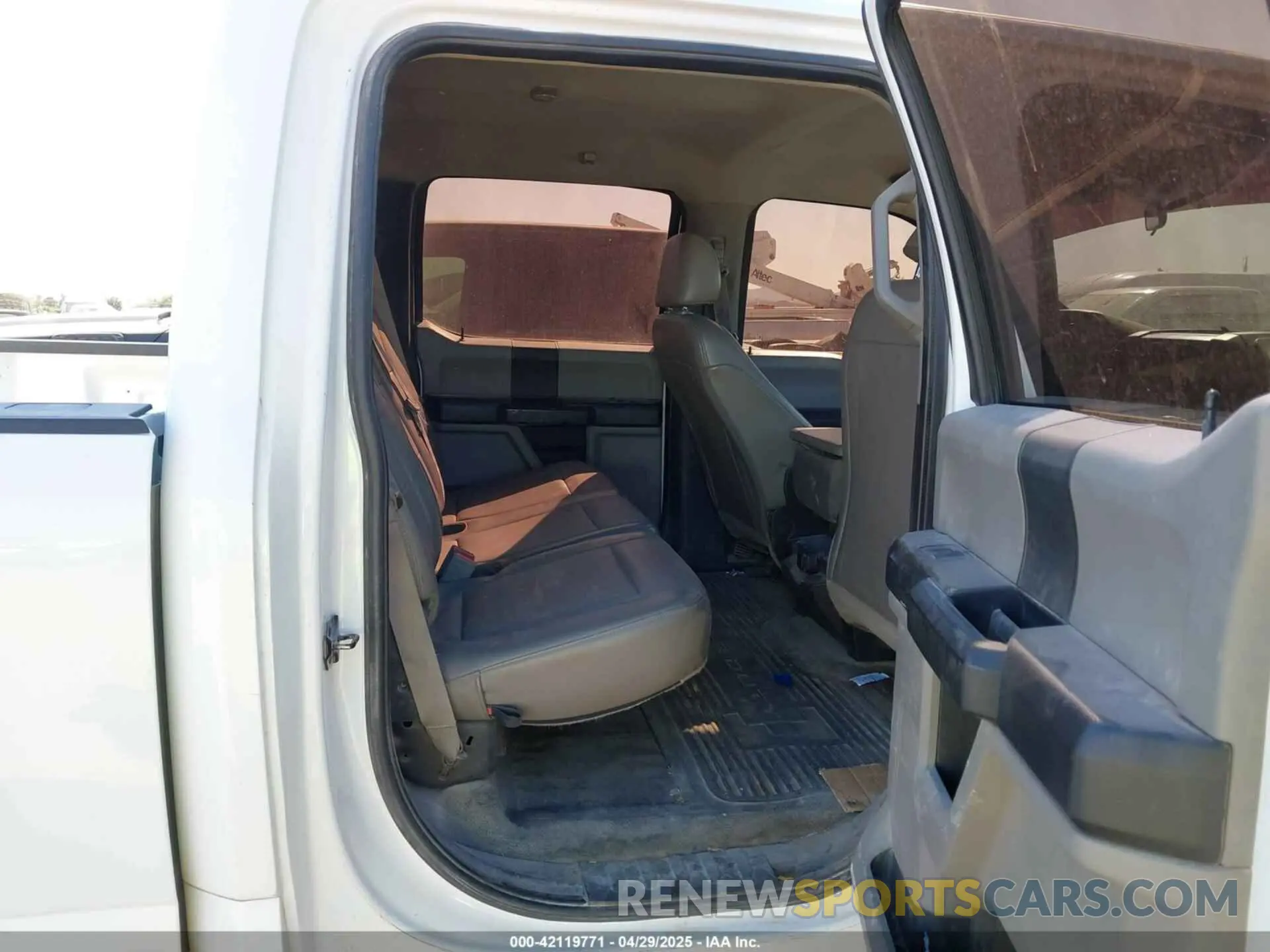 8 Фотография поврежденного автомобиля 1FT7W2B63KEG78824 FORD F-250 2019