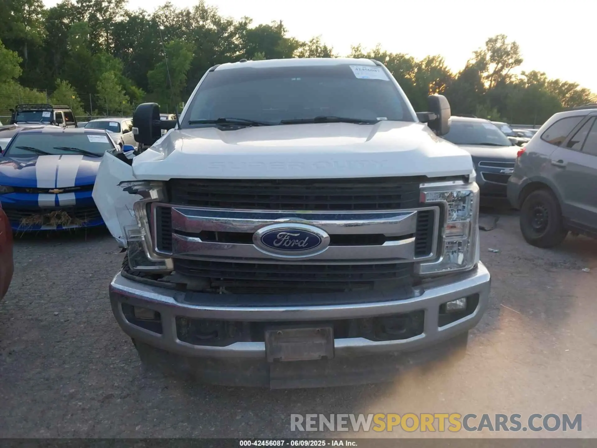 12 Photograph of a damaged car 1FT7W2B63KEG81657 FORD F-250 2019
