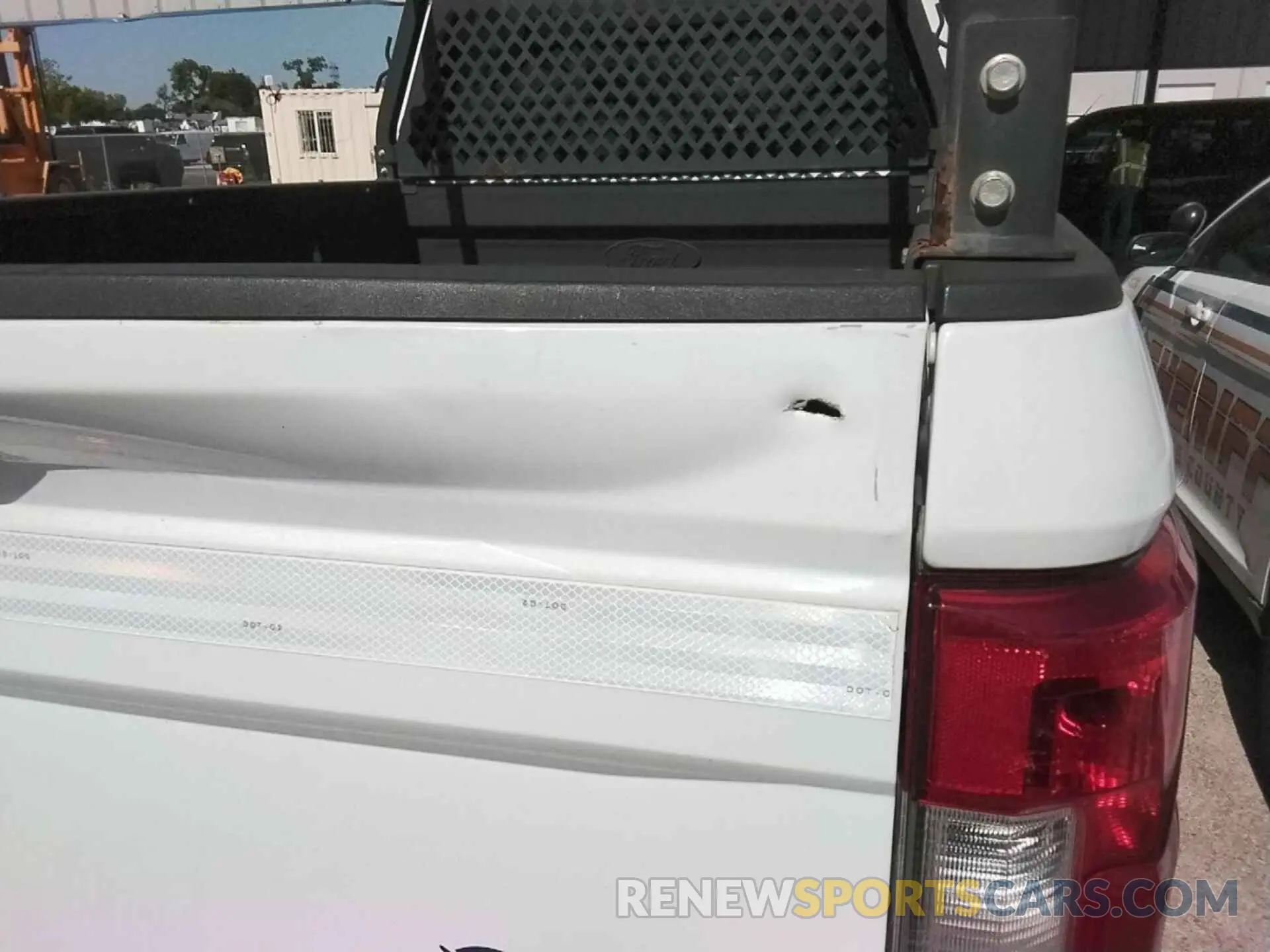 3 Photograph of a damaged car 1FT7W2B66KED04370 FORD F-250 2019