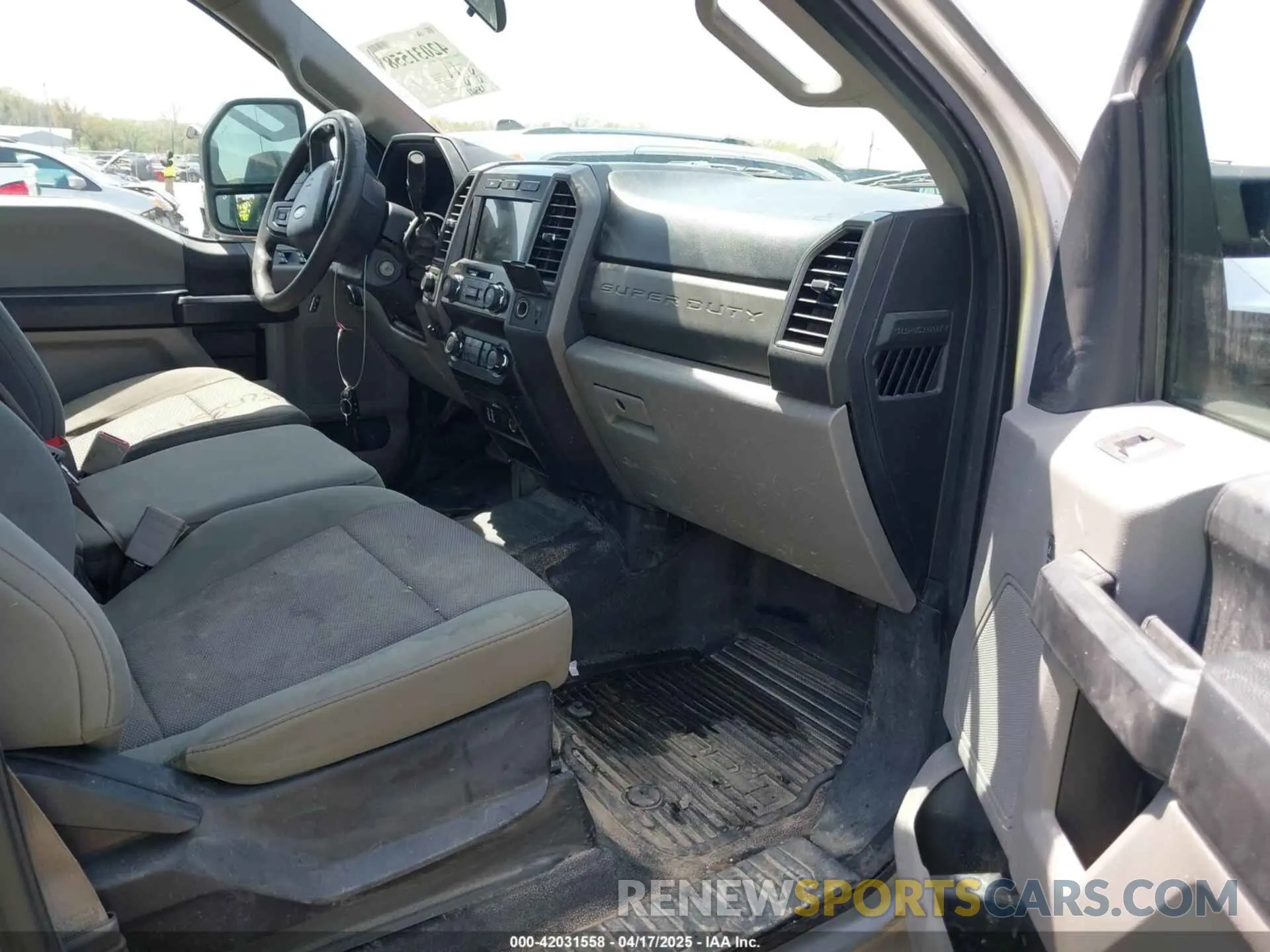 5 Photograph of a damaged car 1FT7W2B67KEC20297 FORD F-250 2019