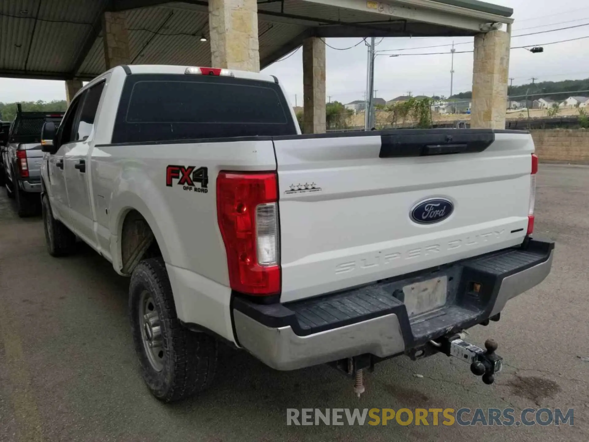 13 Фотография поврежденного автомобиля 1FT7W2B68KED86537 FORD F-250 2019