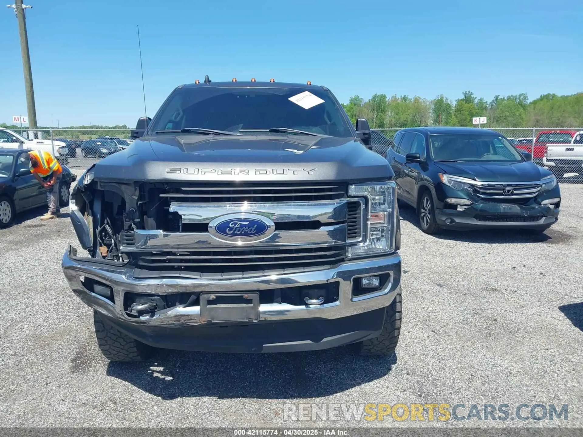12 Фотография поврежденного автомобиля 1FT7W2B6XKED46072 FORD F-250 2019