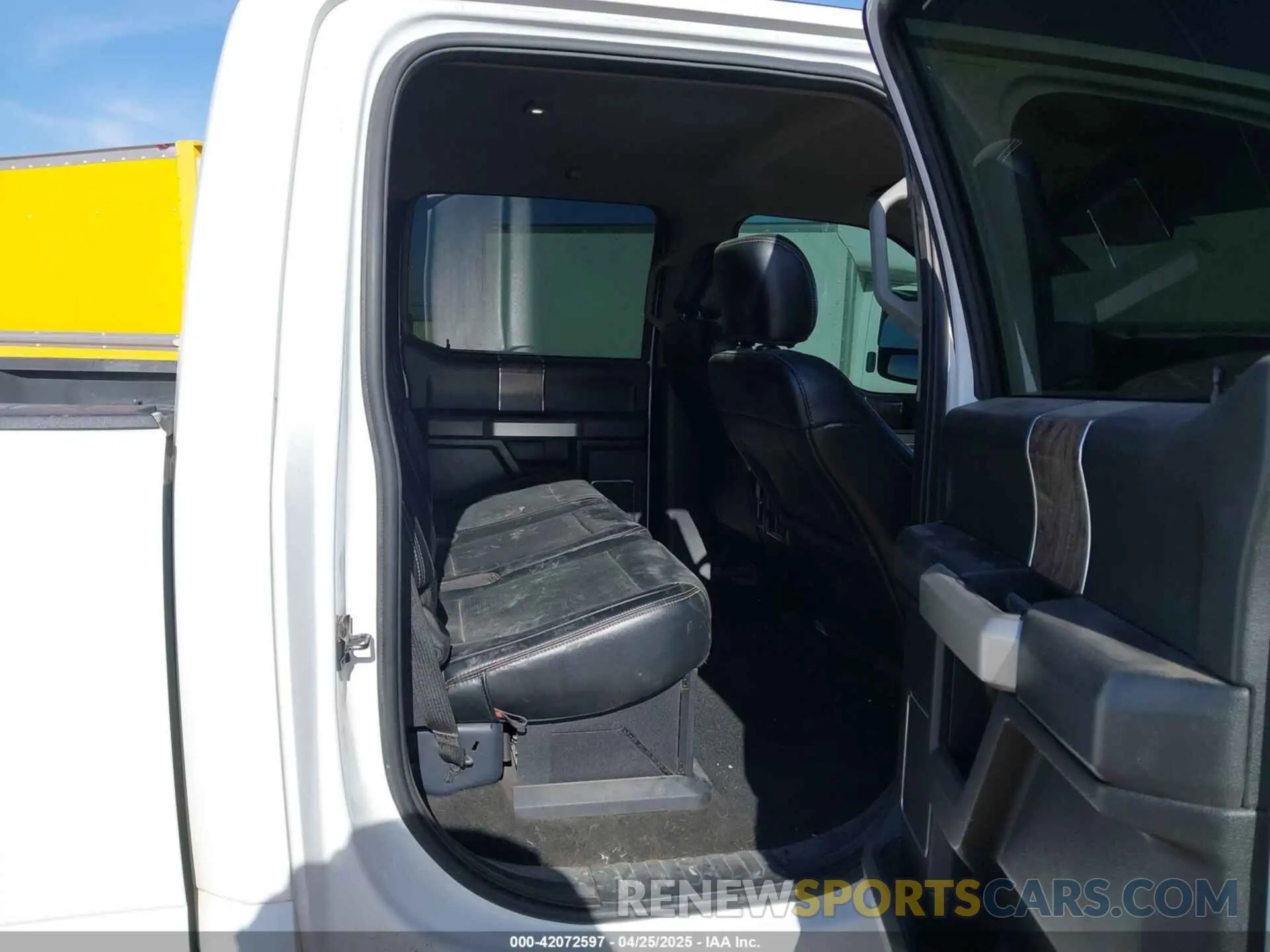 8 Photograph of a damaged car 1FT7W2BT0KED54168 FORD F-250 2019
