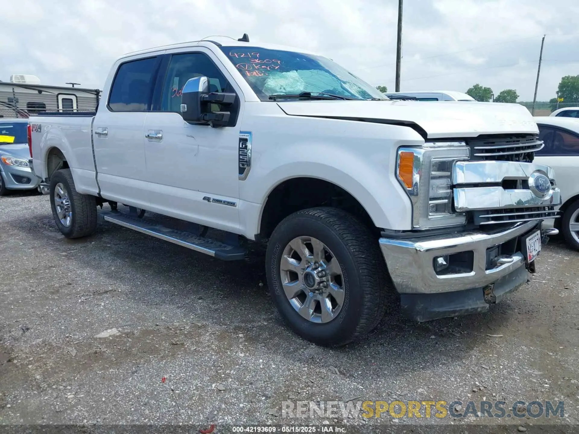 1 Фотография поврежденного автомобиля 1FT7W2BT1KEG35217 FORD F-250 2019