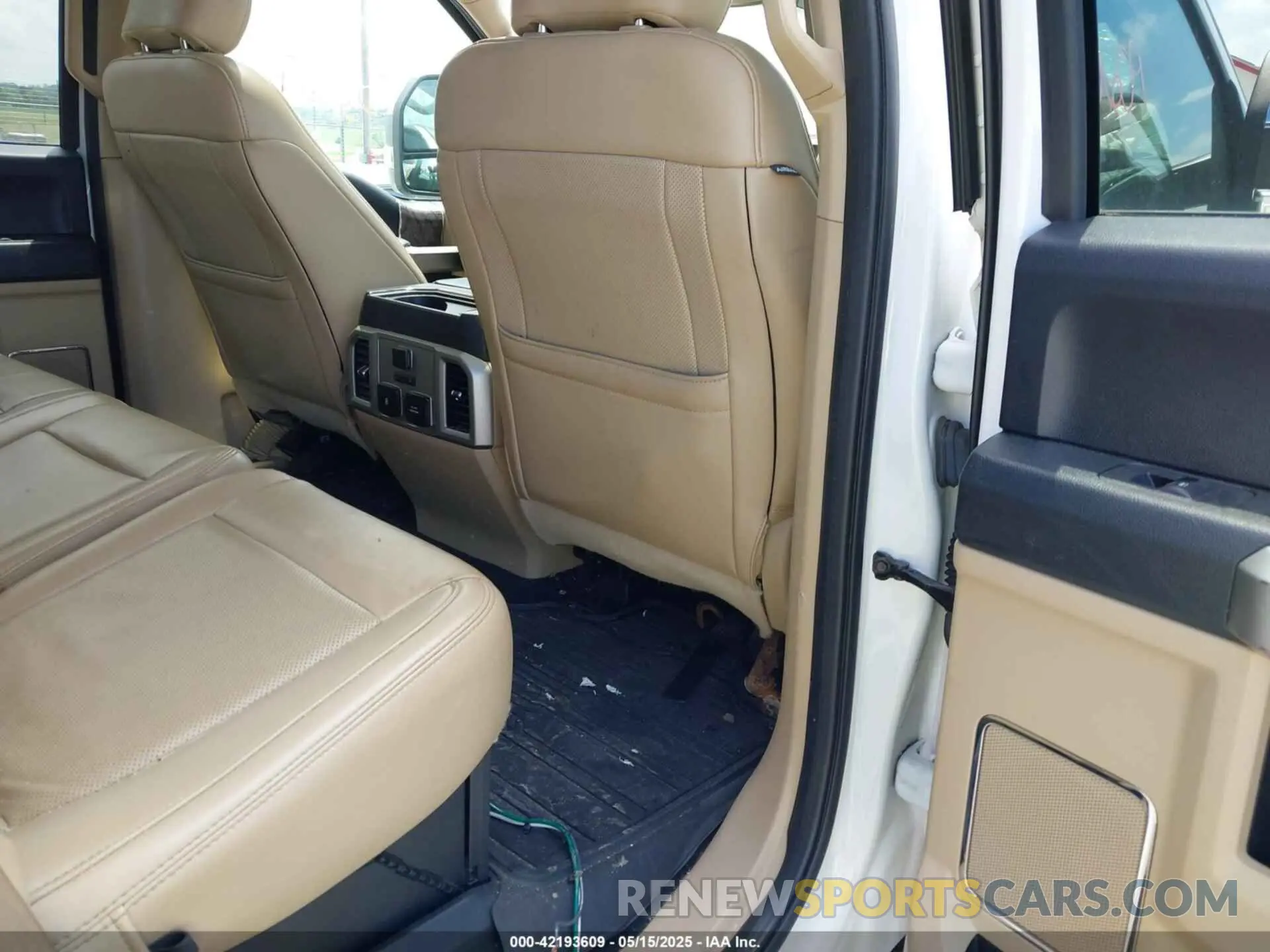 8 Фотография поврежденного автомобиля 1FT7W2BT1KEG35217 FORD F-250 2019