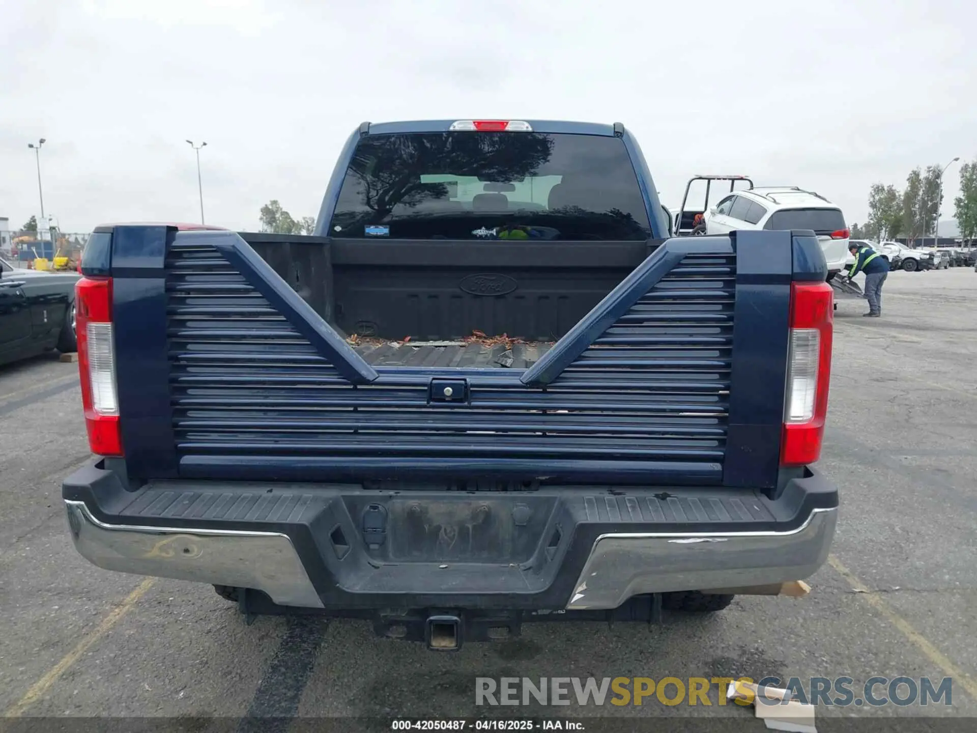 17 Фотография поврежденного автомобиля 1FT7W2BT2KEE58404 FORD F-250 2019