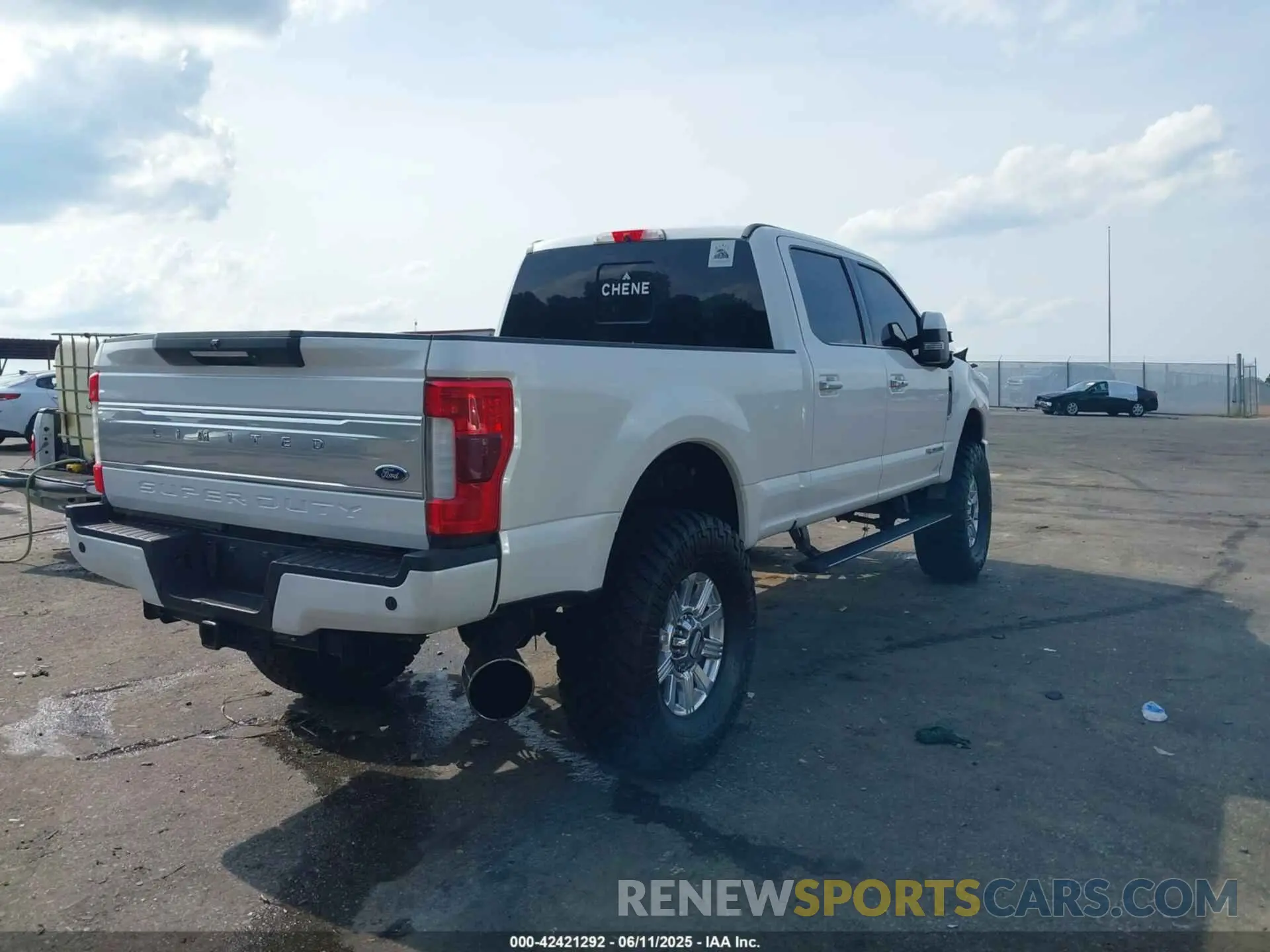 4 Photograph of a damaged car 1FT7W2BT2KEF68045 FORD F-250 2019