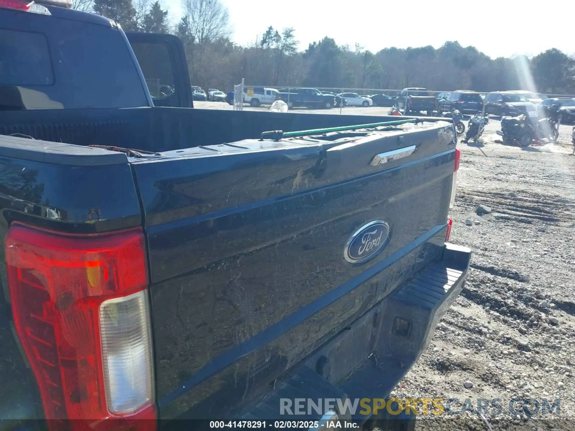 6 Photograph of a damaged car 1FT7W2BT3KEE65605 FORD F-250 2019