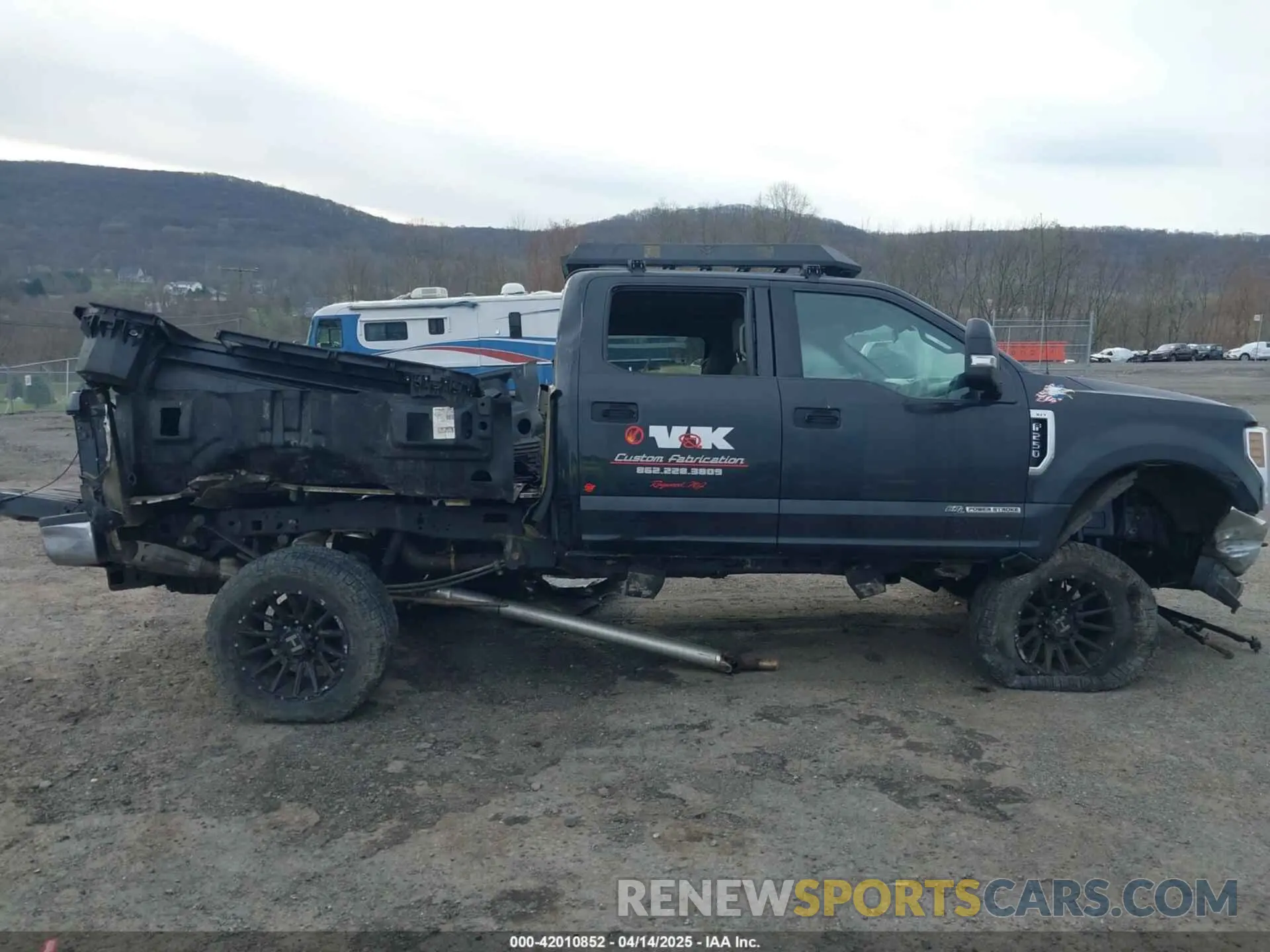 12 Photograph of a damaged car 1FT7W2BT3KEF51447 FORD F-250 2019