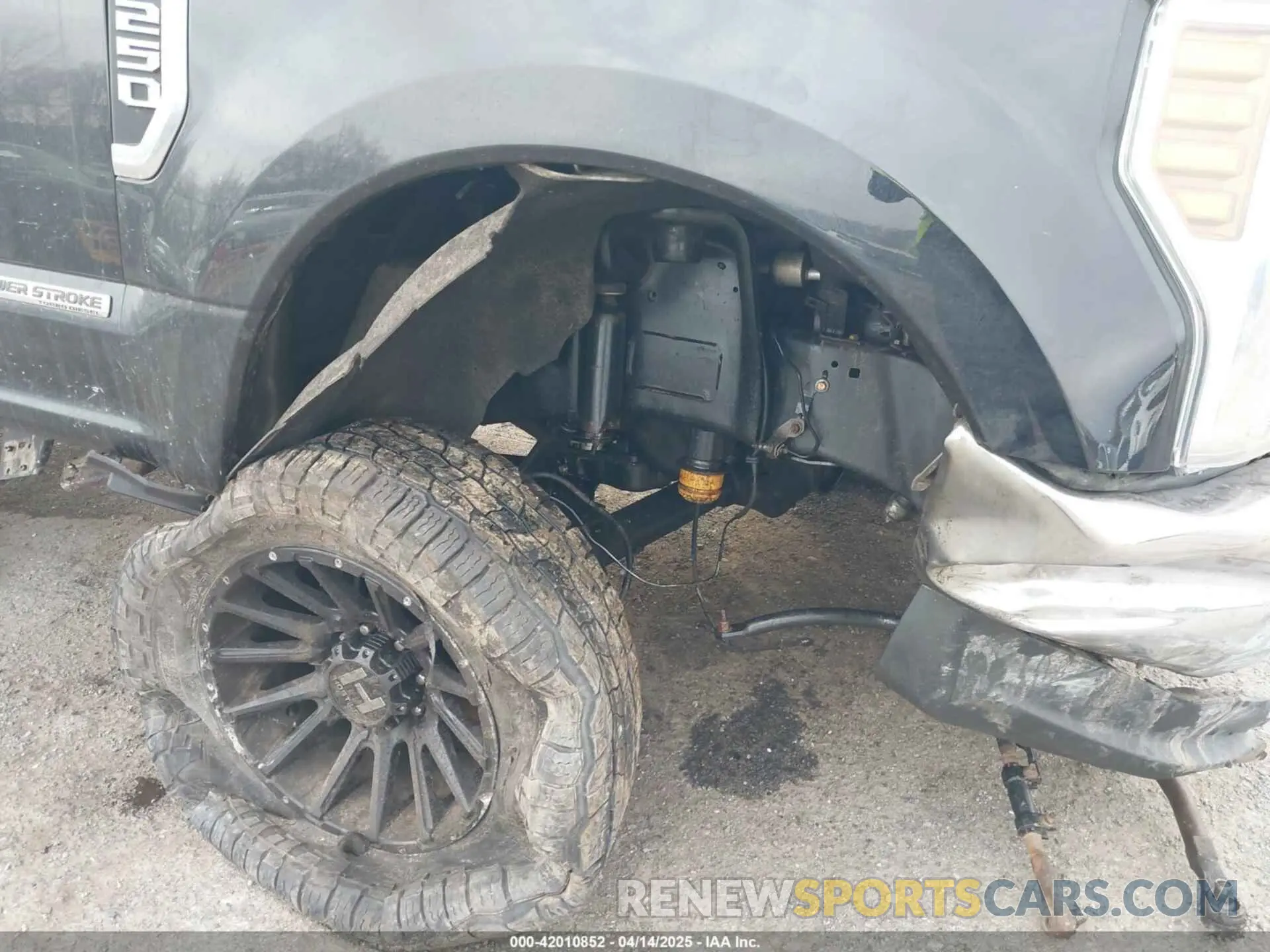 16 Photograph of a damaged car 1FT7W2BT3KEF51447 FORD F-250 2019