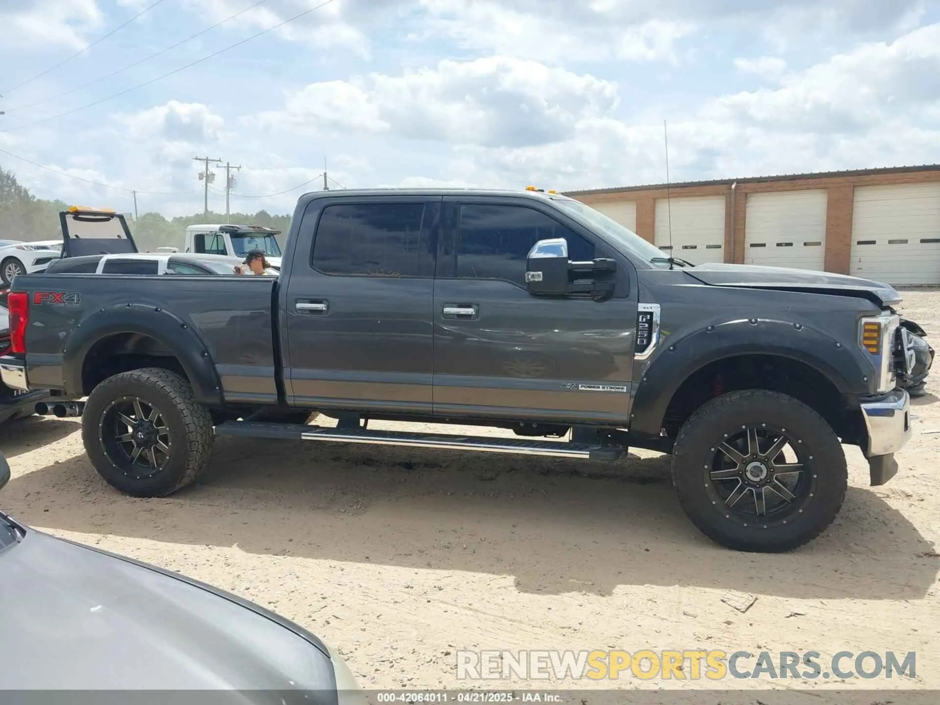 13 Фотография поврежденного автомобиля 1FT7W2BT4KEC03043 FORD F-250 2019