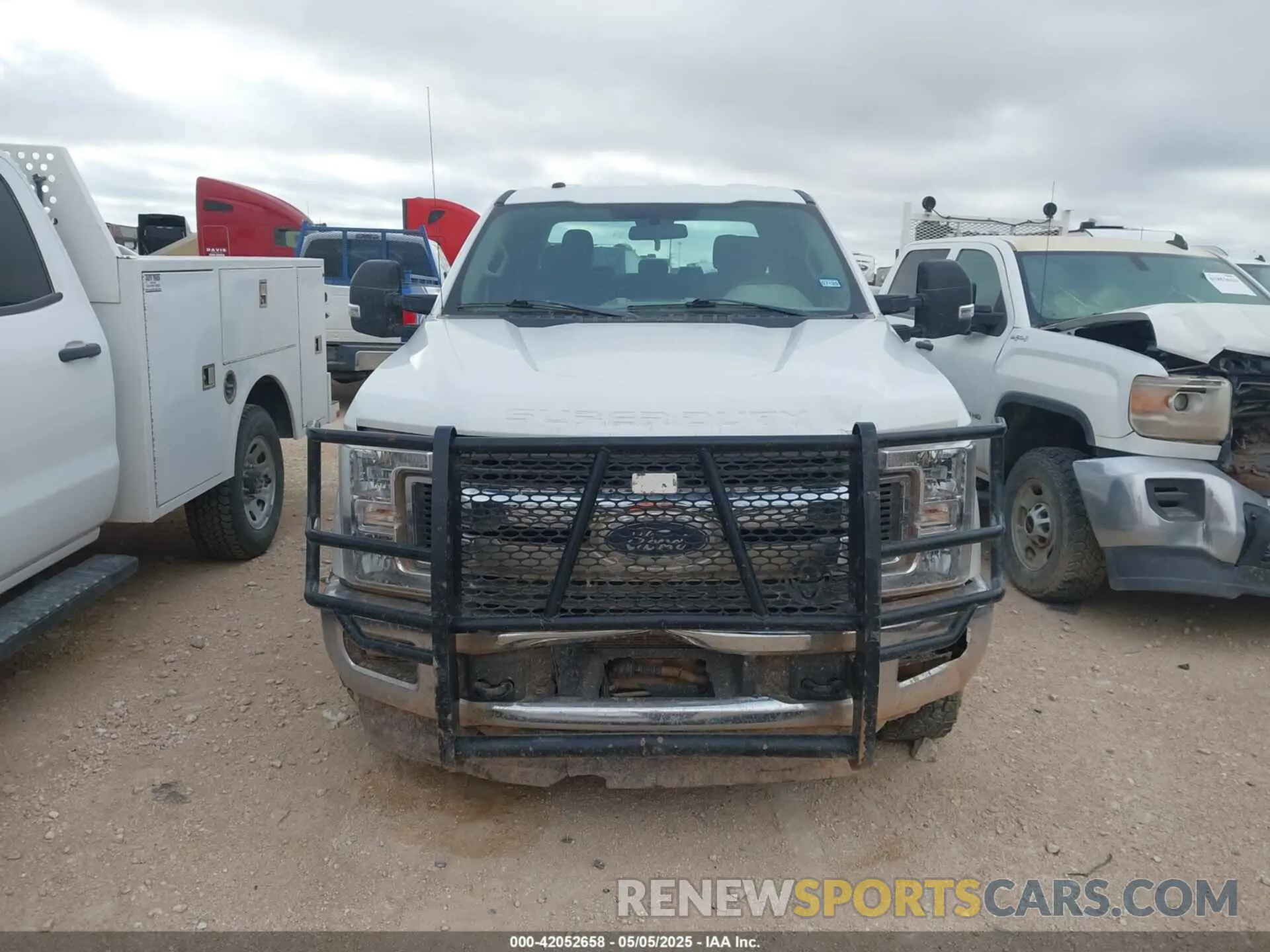 12 Фотография поврежденного автомобиля 1FT7W2BT4KEC10641 FORD F-250 2019