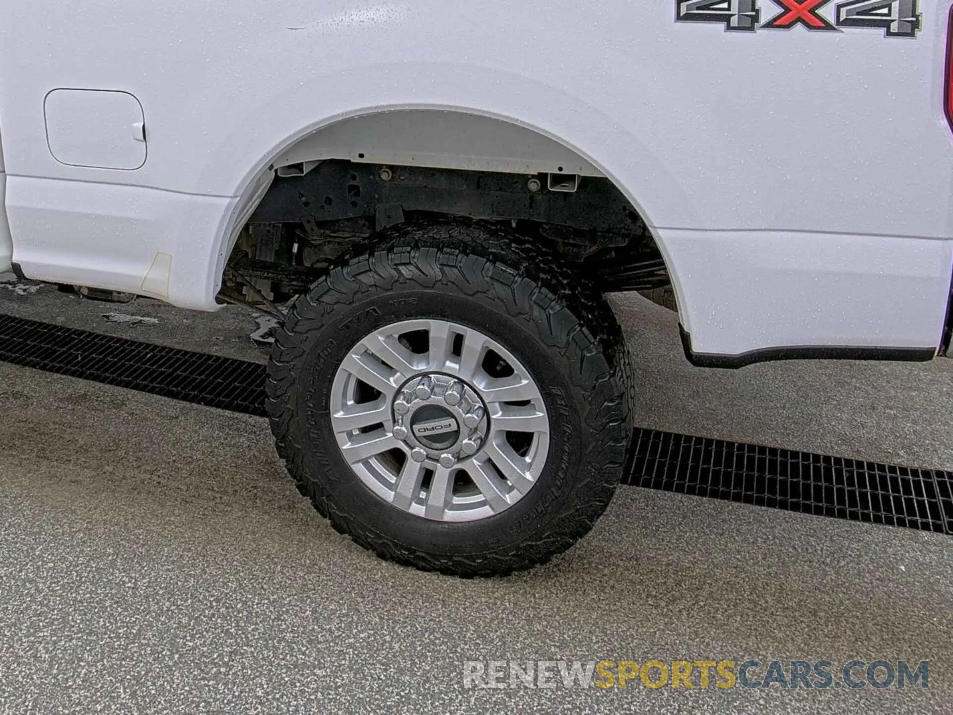 12 Фотография поврежденного автомобиля 1FT7W2BT4KEG47961 FORD F-250 2019
