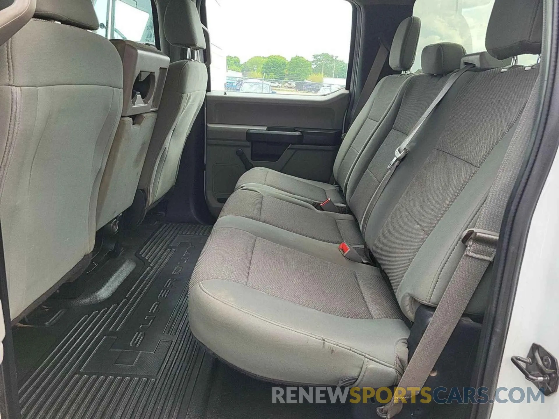 33 Фотография поврежденного автомобиля 1FT7W2BT4KEG47961 FORD F-250 2019