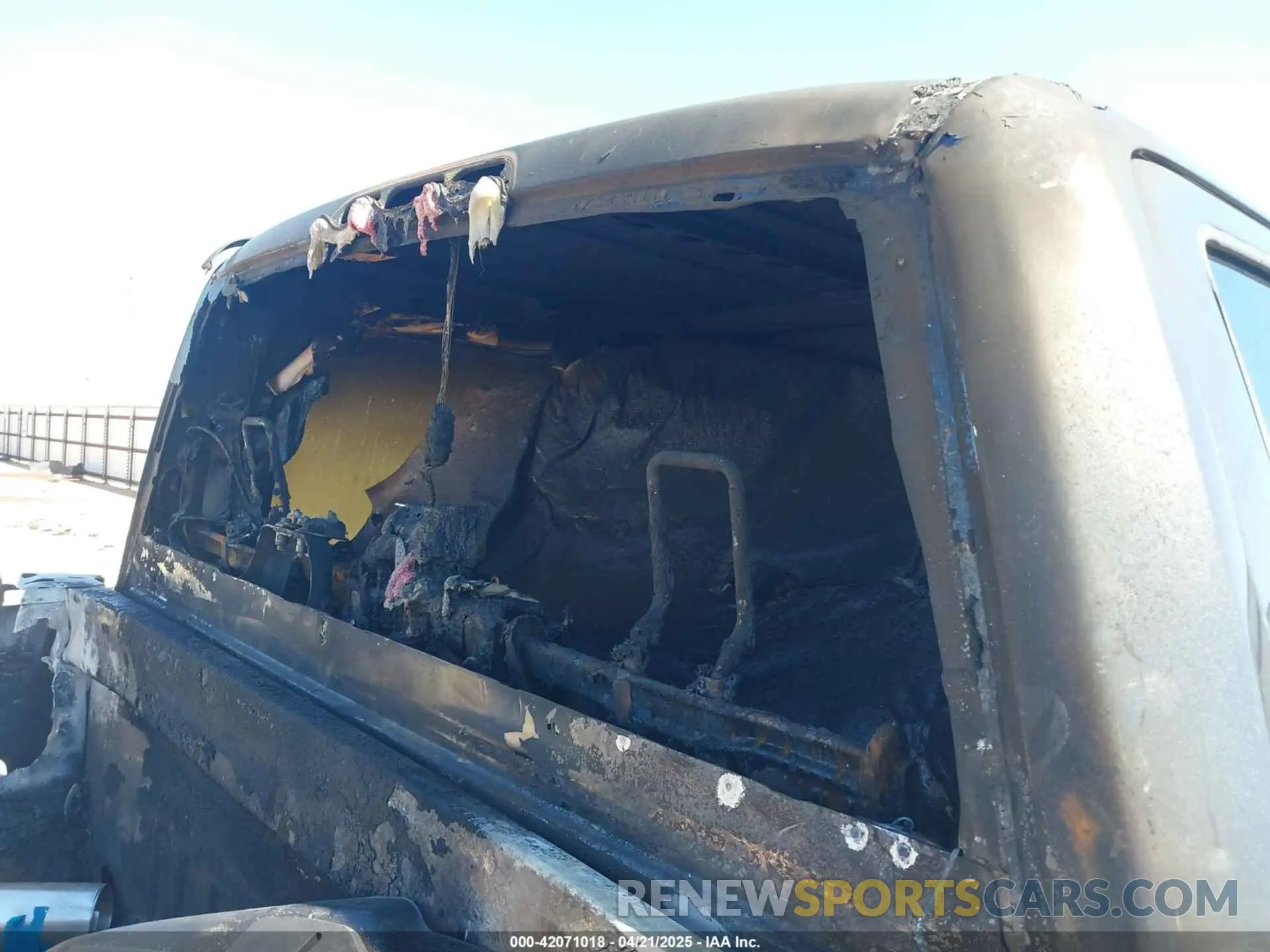 14 Photograph of a damaged car 1FT7W2BT5KEF39476 FORD F-250 2019