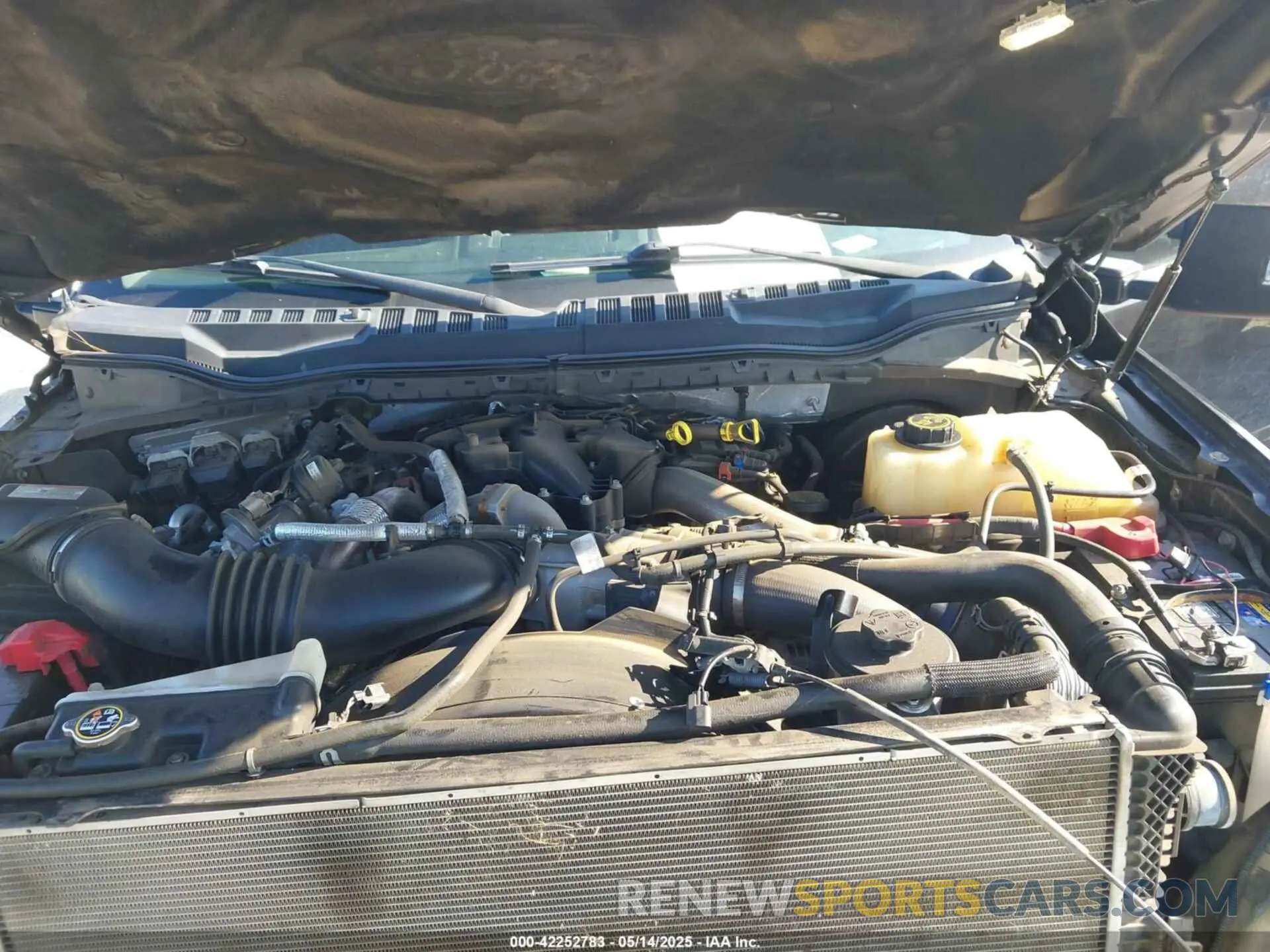 10 Photograph of a damaged car 1FT7W2BT6KEC40305 FORD F-250 2019