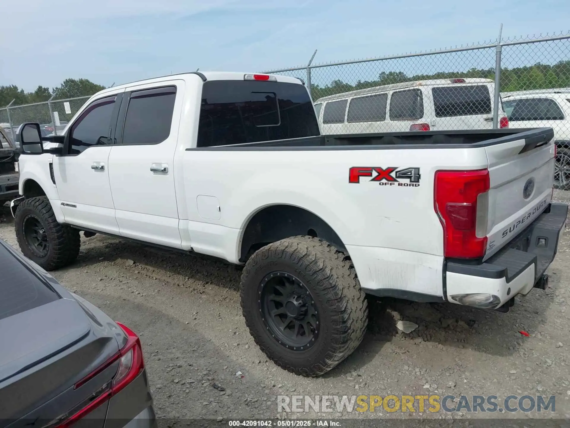 13 Photograph of a damaged car 1FT7W2BT6KEC56780 FORD F-250 2019