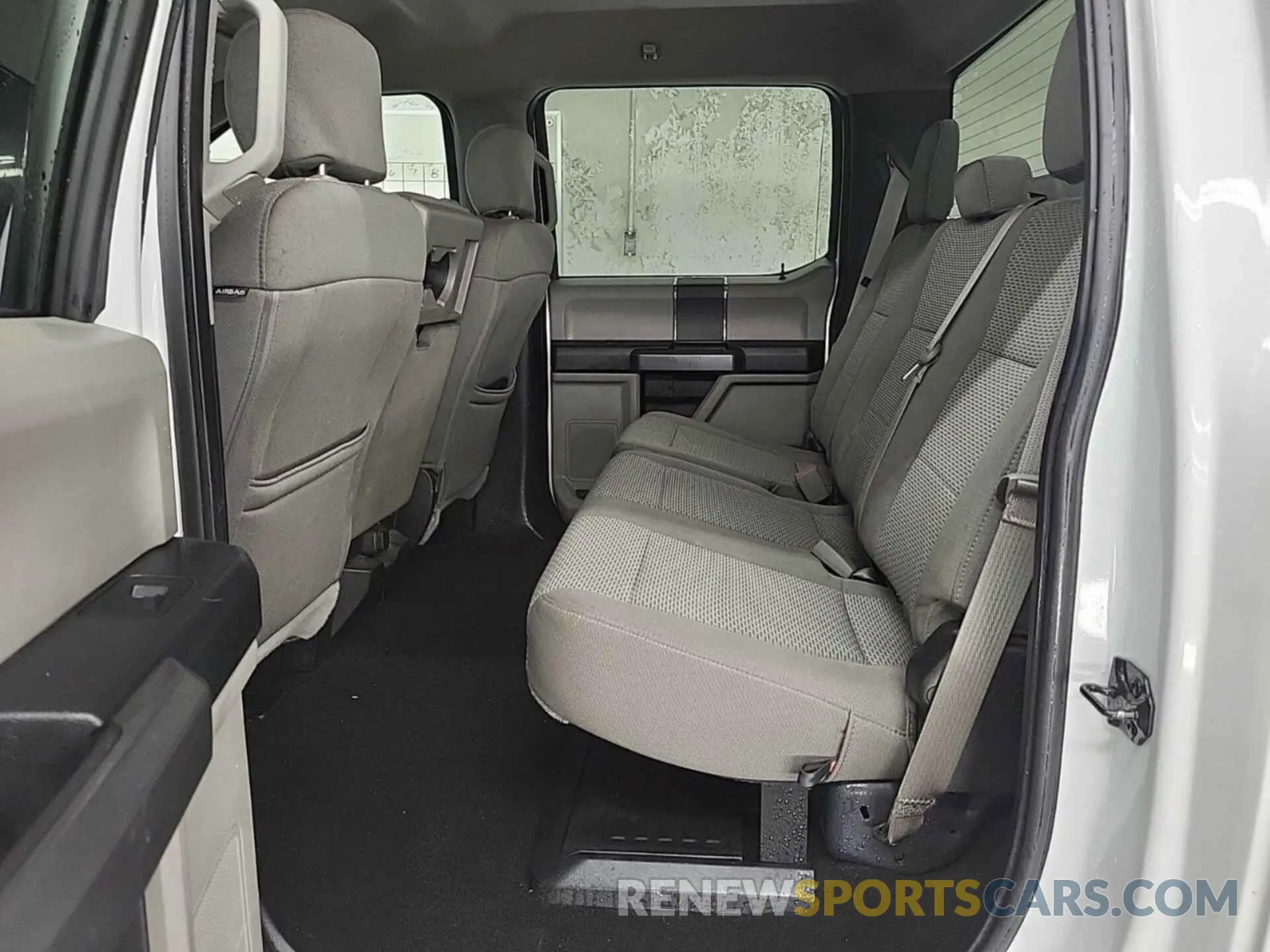 10 Photograph of a damaged car 1FT7W2BT6KED55115 FORD F-250 2019