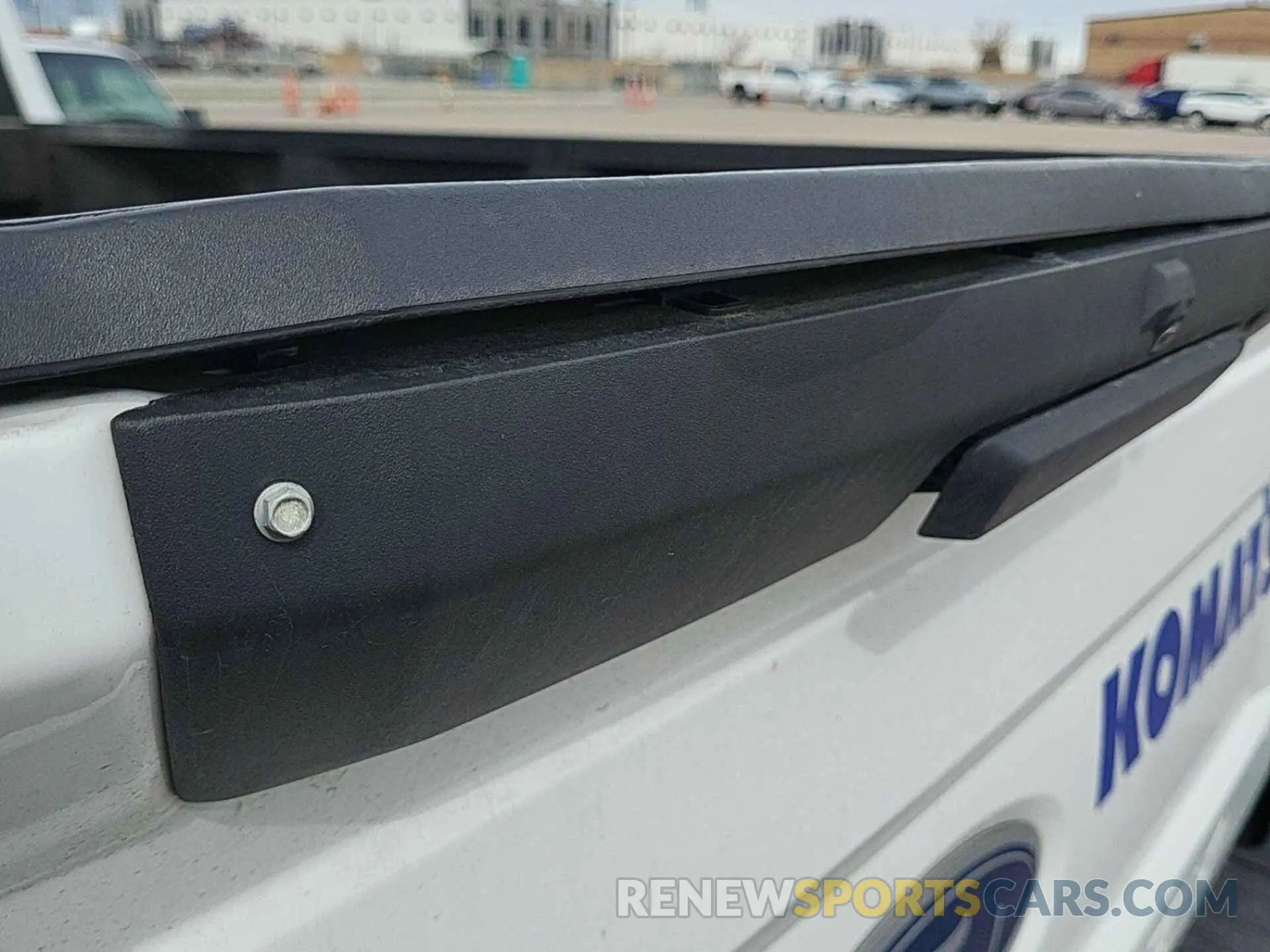 40 Photograph of a damaged car 1FT7W2BT6KED55115 FORD F-250 2019