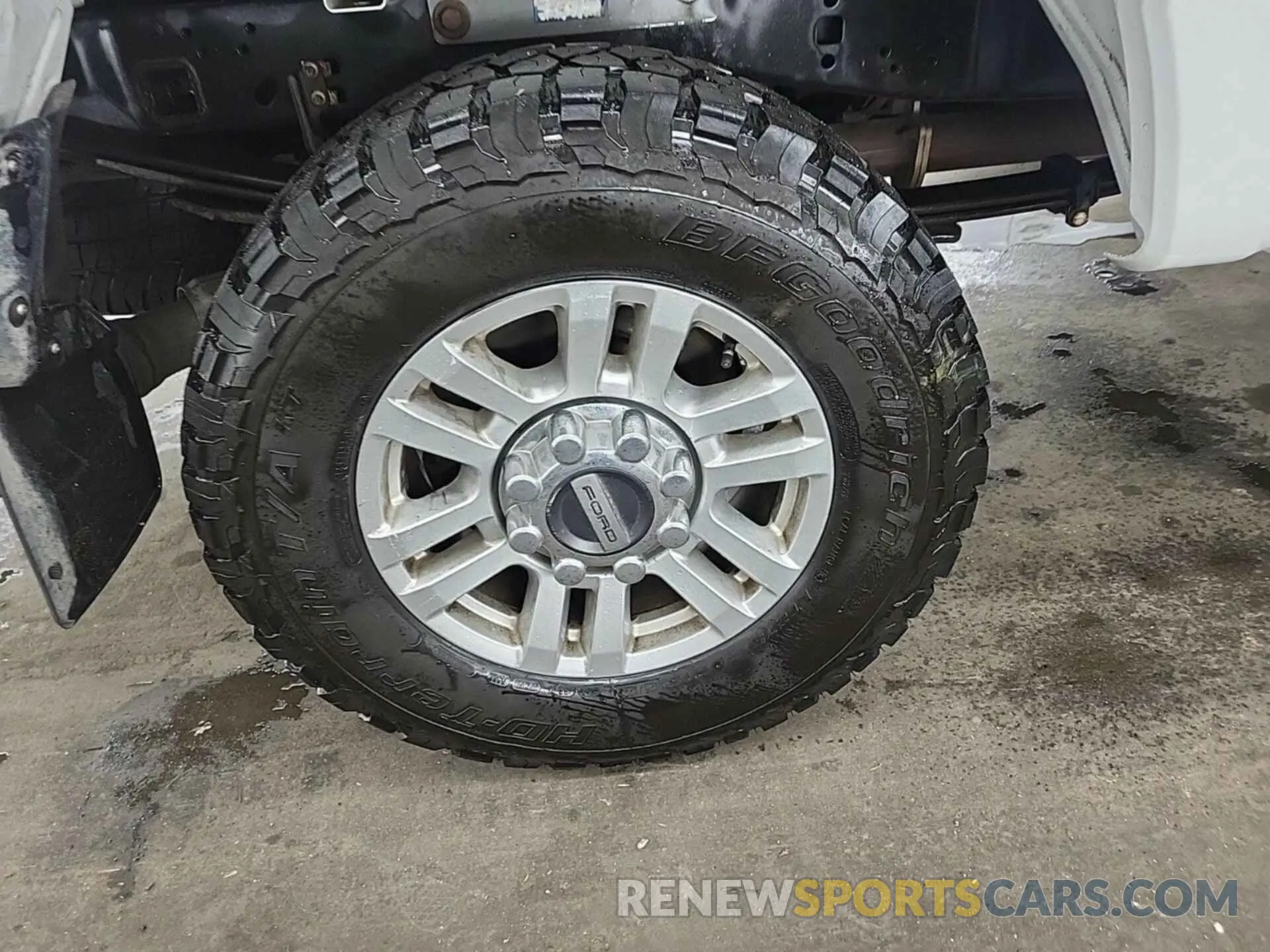 5 Photograph of a damaged car 1FT7W2BT6KED55115 FORD F-250 2019