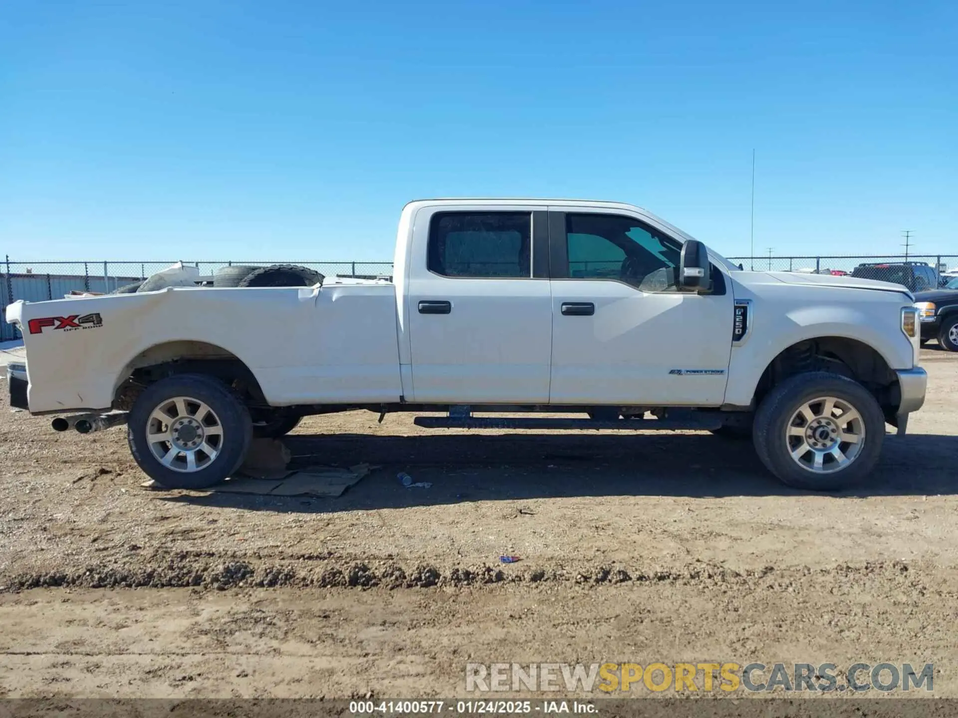 13 Photograph of a damaged car 1FT7W2BT7KED25993 FORD F-250 2019
