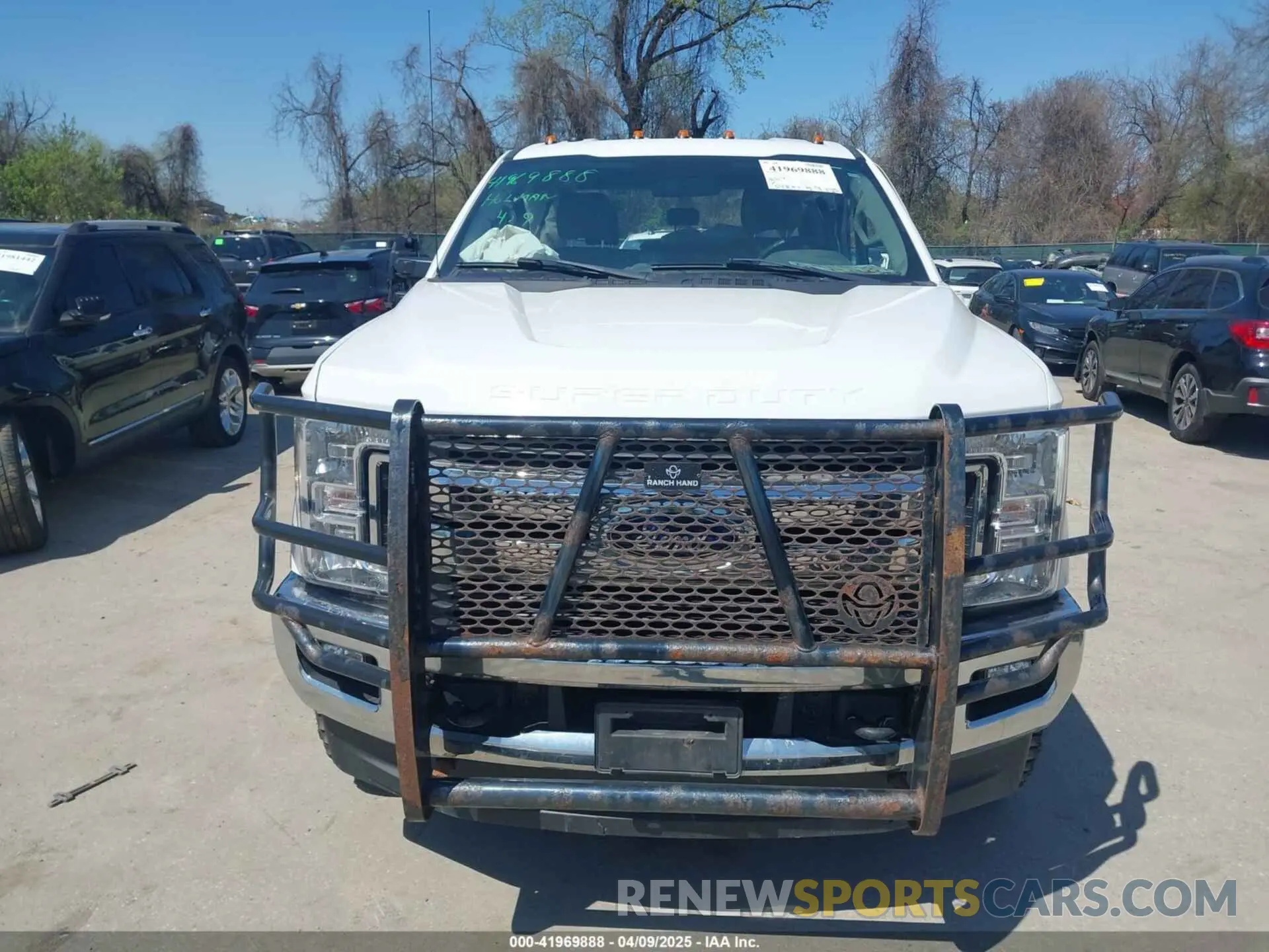 12 Фотография поврежденного автомобиля 1FT7W2BT8KEC84046 FORD F-250 2019