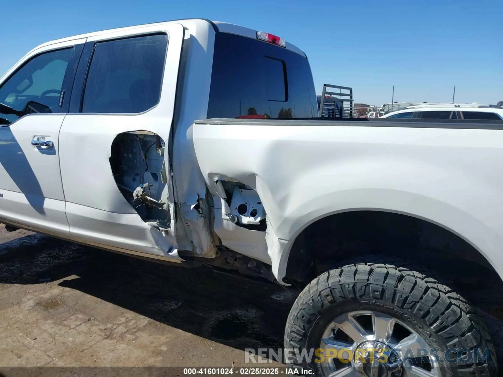 6 Photograph of a damaged car 1FT7W2BT8KEG16454 FORD F-250 2019