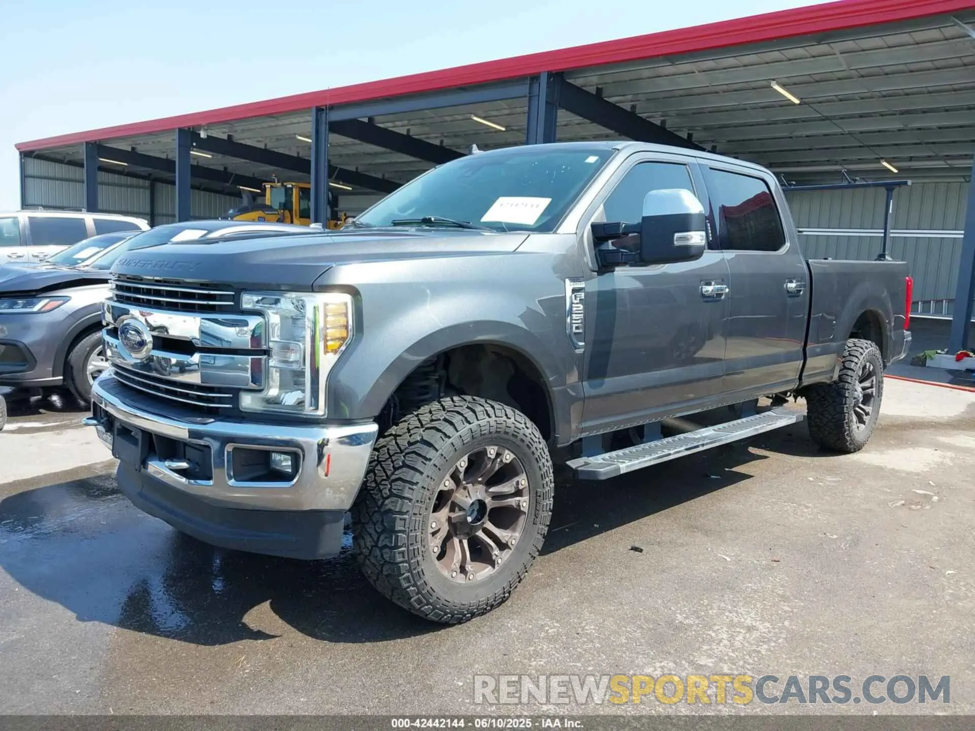 2 Photograph of a damaged car 1FT7W2BT9KED11352 FORD F-250 2019