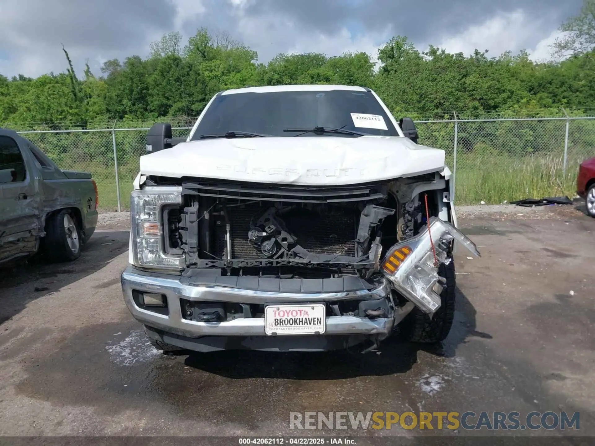 12 Photograph of a damaged car 1FT7X2A60KED30025 FORD F-250 2019