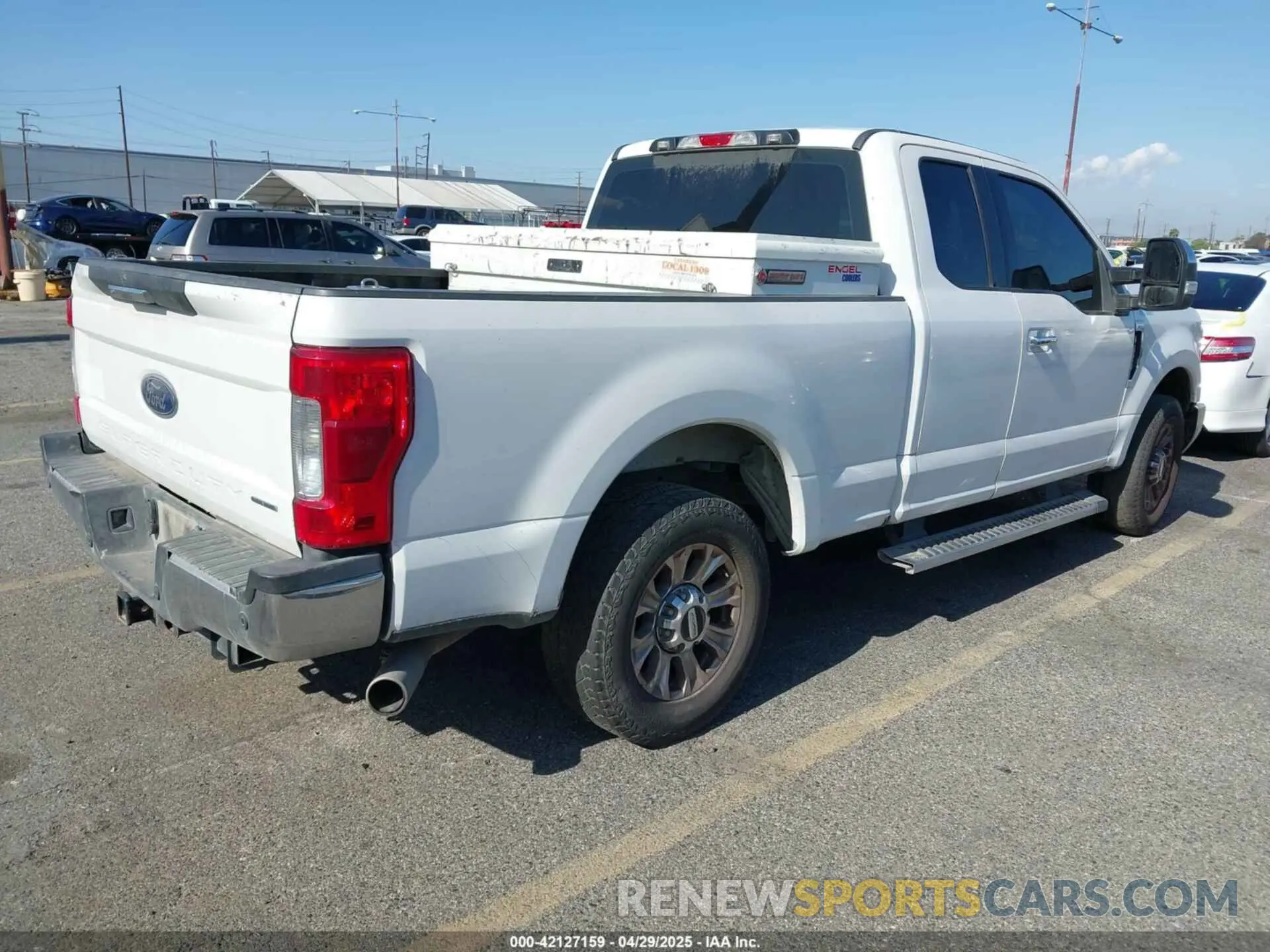 4 Photograph of a damaged car 1FT7X2A65KEC46783 FORD F-250 2019