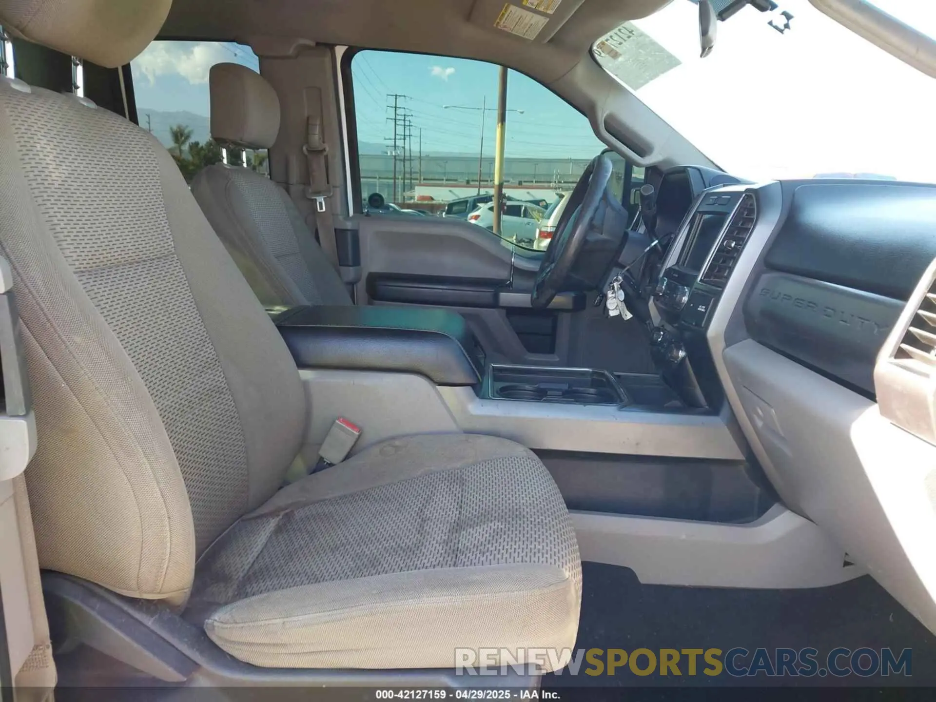 5 Photograph of a damaged car 1FT7X2A65KEC46783 FORD F-250 2019