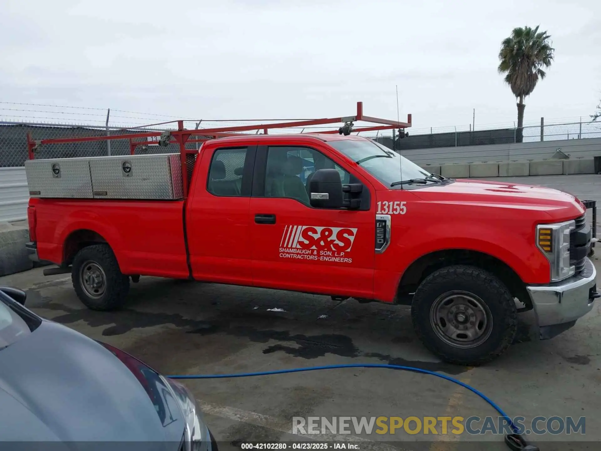 13 Photograph of a damaged car 1FT7X2A66KED72098 FORD F-250 2019