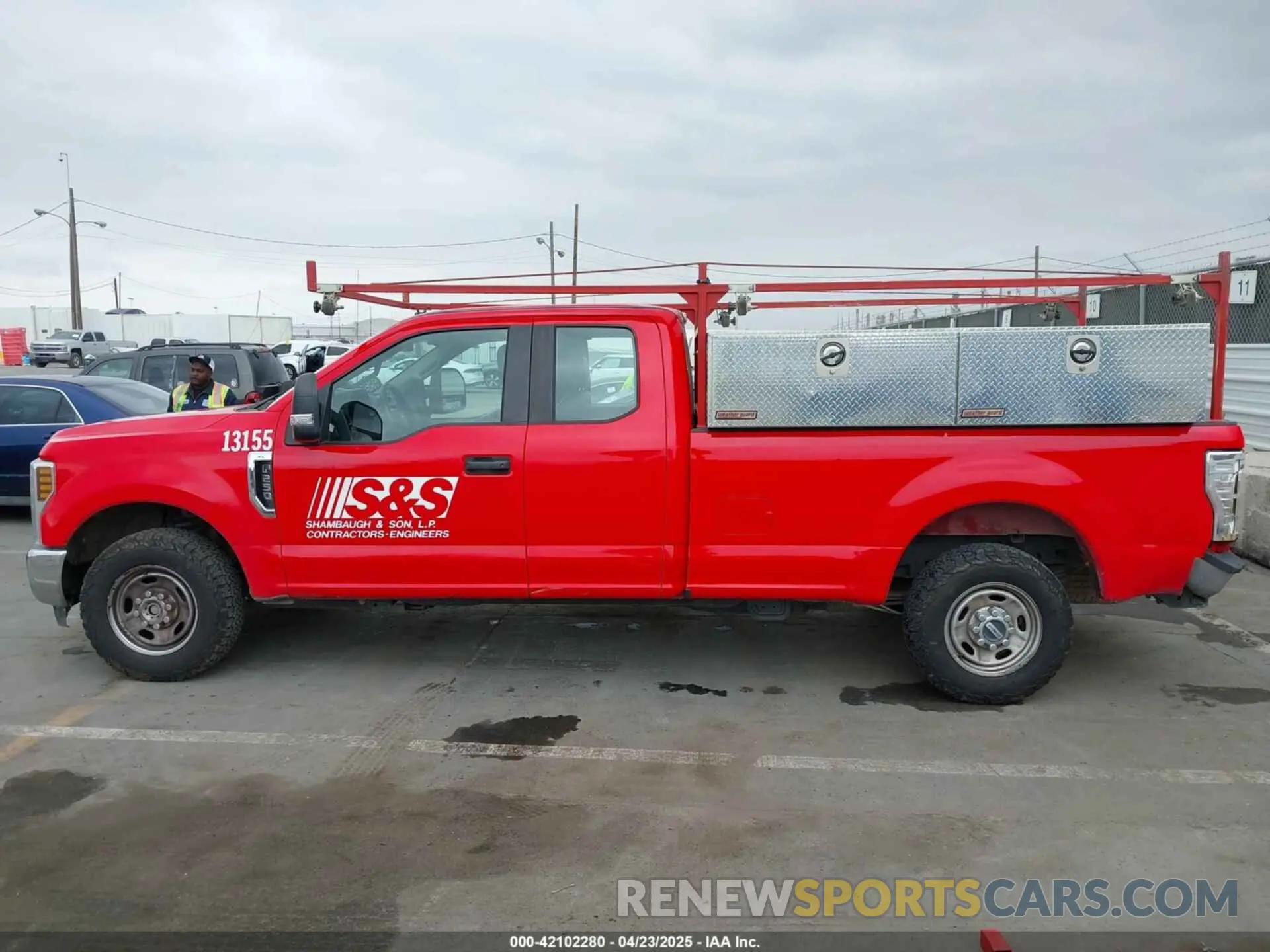 14 Photograph of a damaged car 1FT7X2A66KED72098 FORD F-250 2019