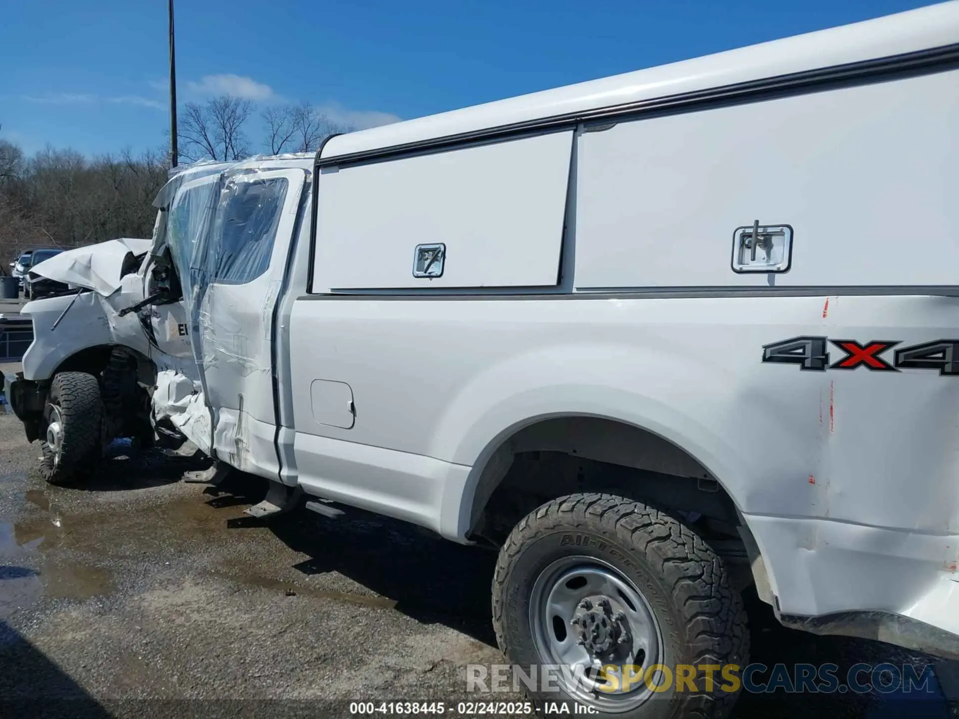 14 Photograph of a damaged car 1FT7X2B60KEF59030 FORD F-250 2019